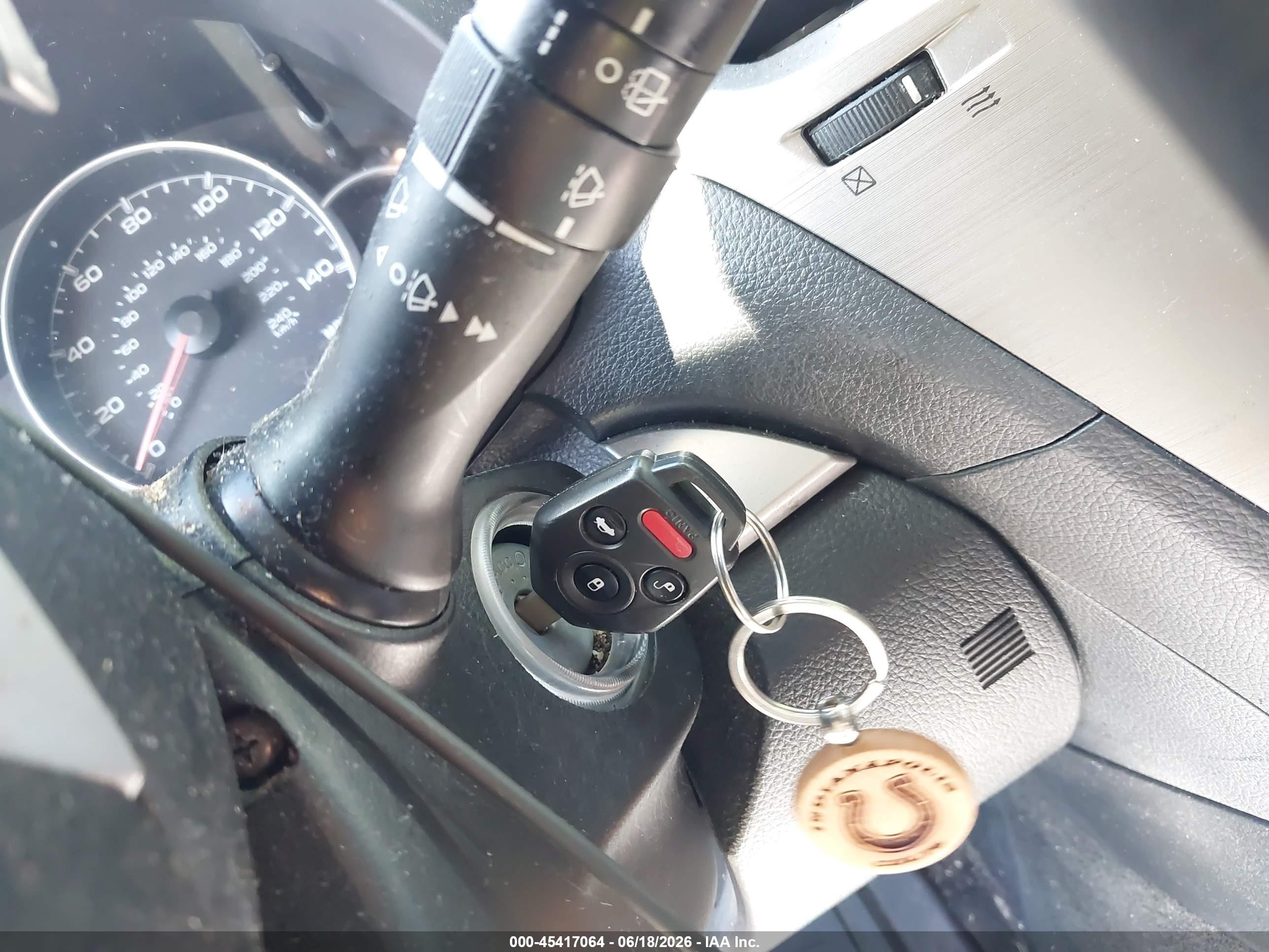 2014 Subaru Outback 2.5i Серебряный vin: 4S4BRCAC1E3241849