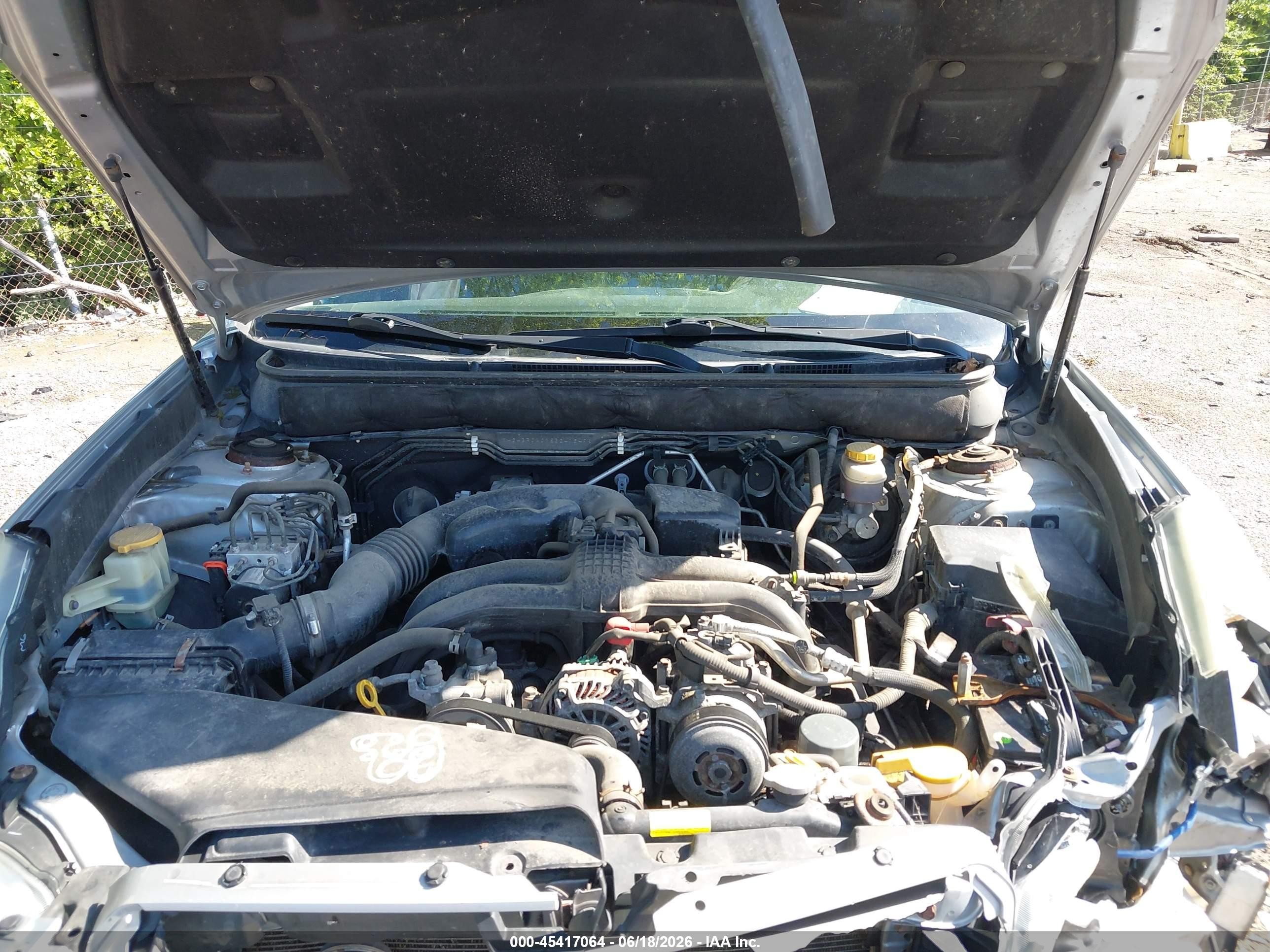 2014 Subaru Outback 2.5i Серебряный vin: 4S4BRCAC1E3241849