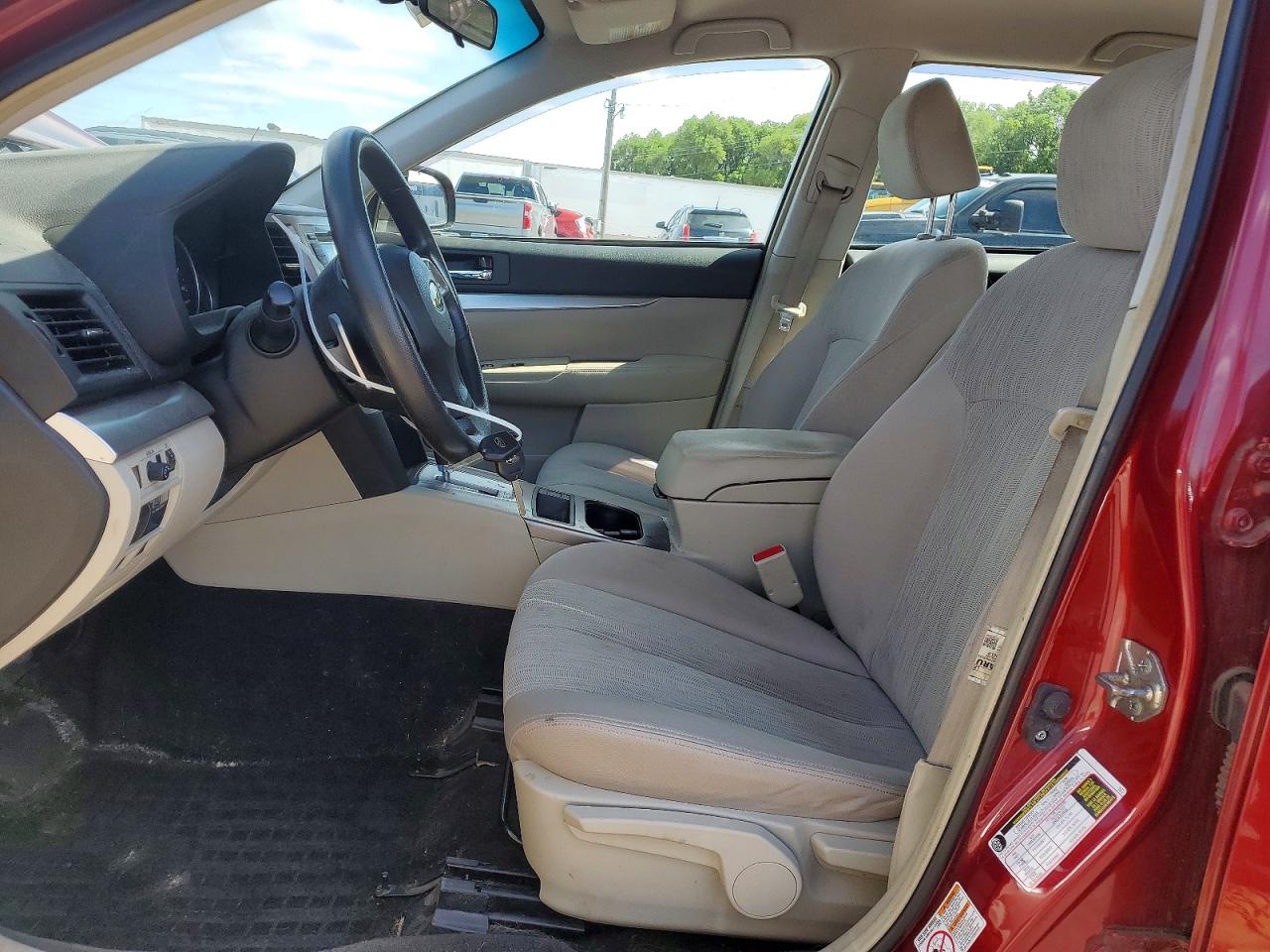 2014 Subaru Outback 2.5i Burgundy vin: 4S4BRCAC1E3310653