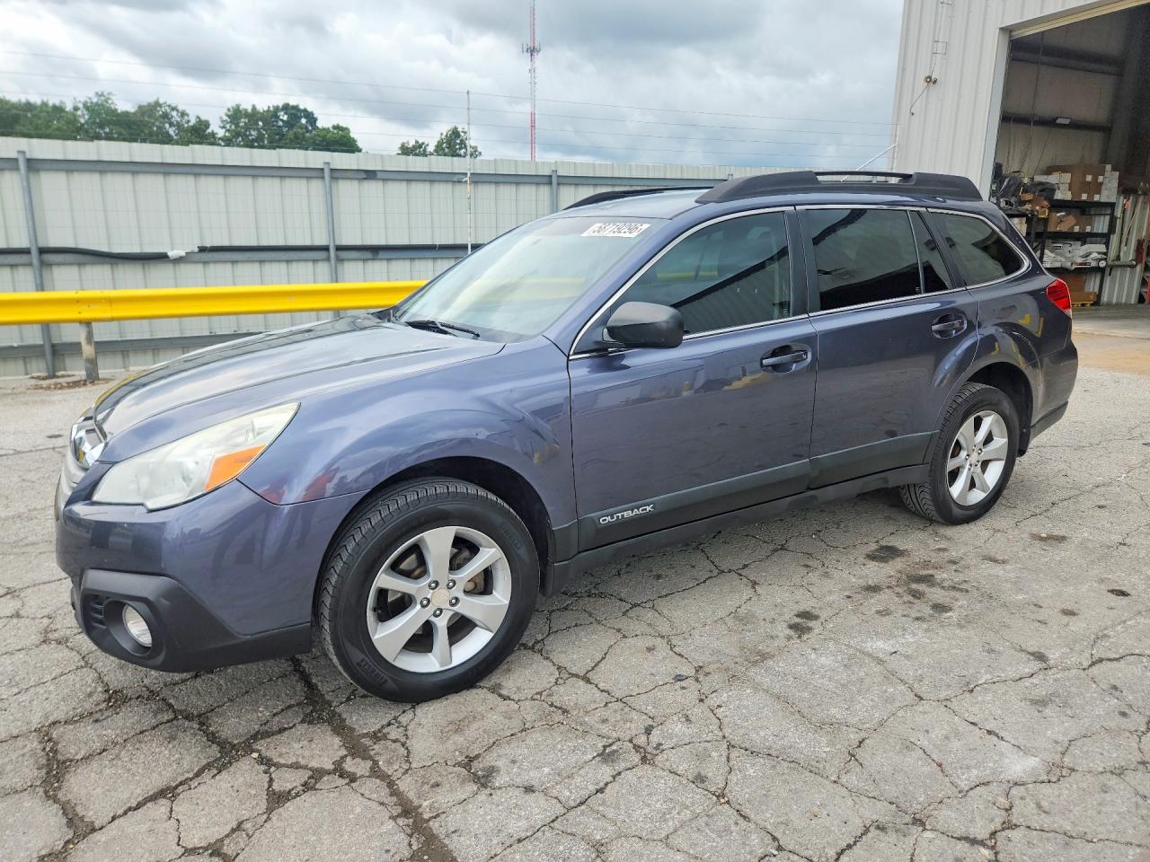 2014 Subaru Outback 2.5i Gray vin: 4S4BRCAC1E3319885