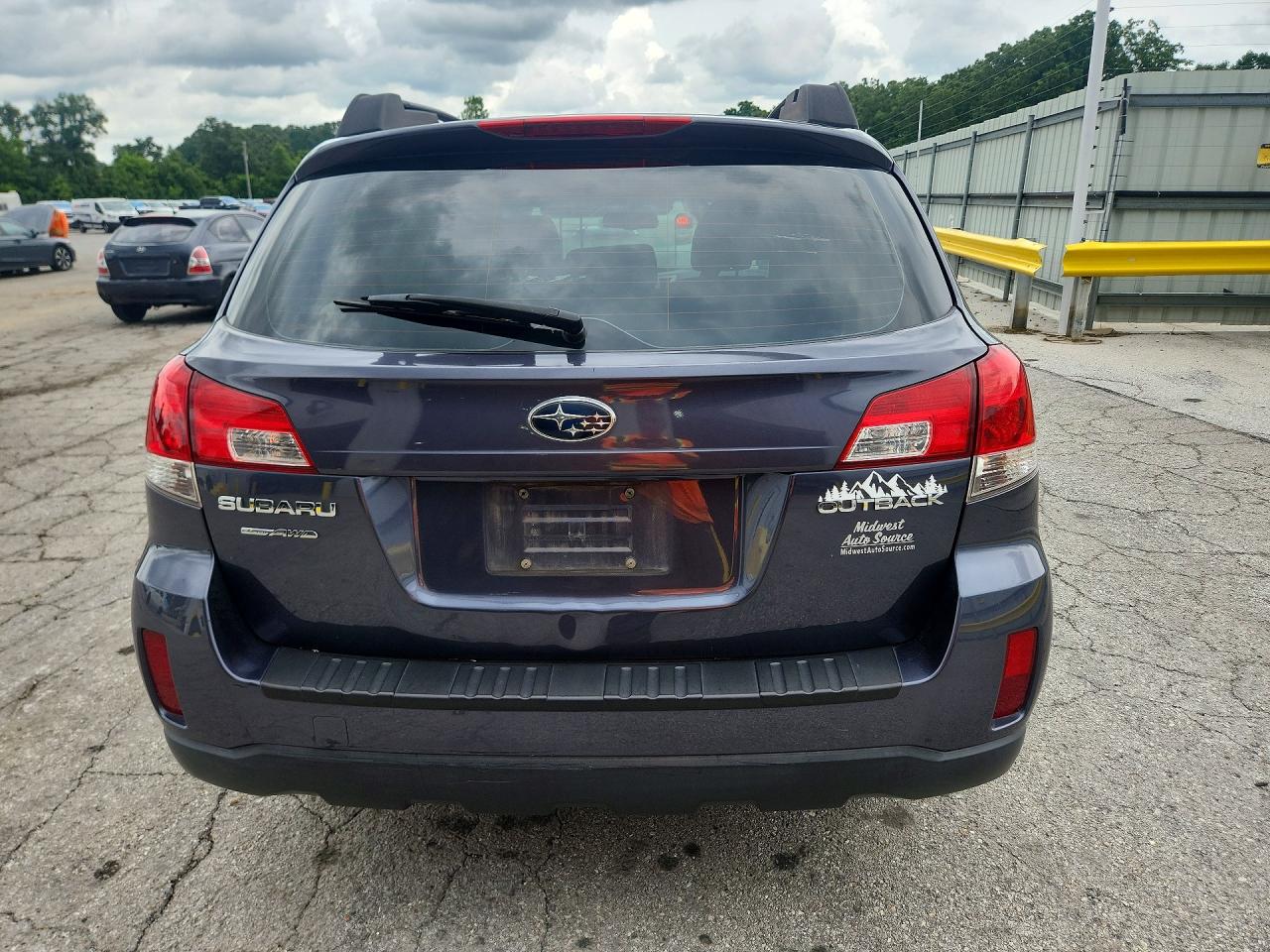 2014 Subaru Outback 2.5i Gray vin: 4S4BRCAC1E3319885