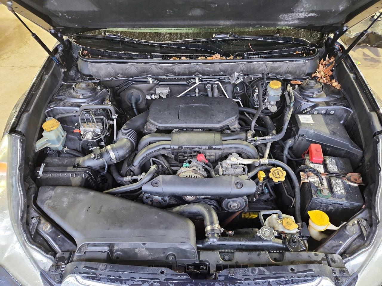 2010 Subaru Outback 2.5i Серый vin: 4S4BRCAC2A3323731