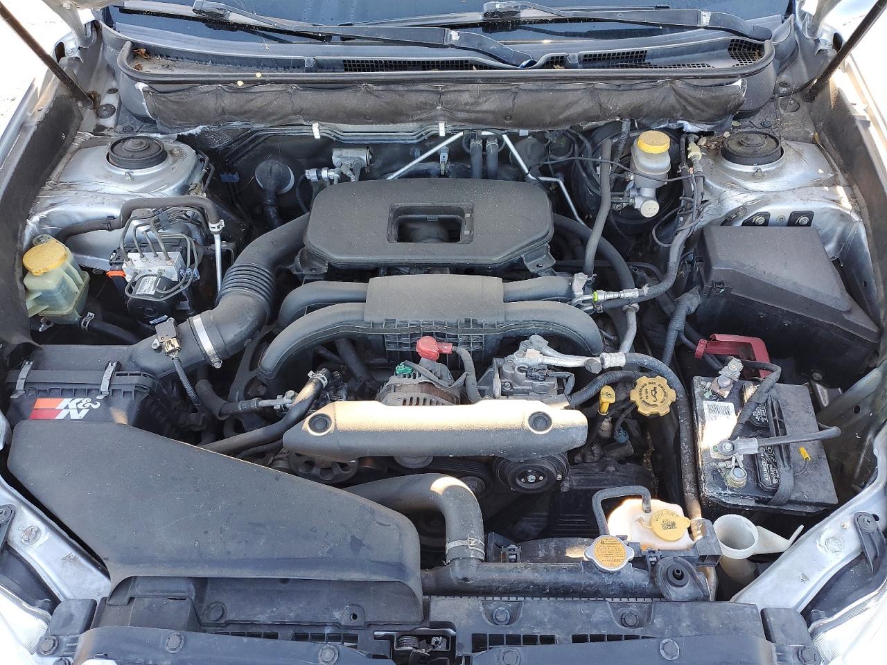 2012 Subaru Outback 2.5i Silver vin: 4S4BRCAC2C3274002
