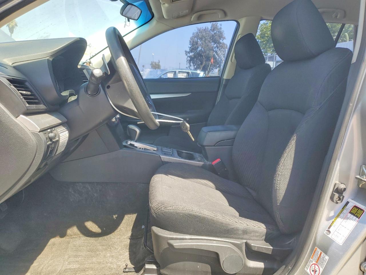 2012 Subaru Outback 2.5i Silver vin: 4S4BRCAC2C3274002