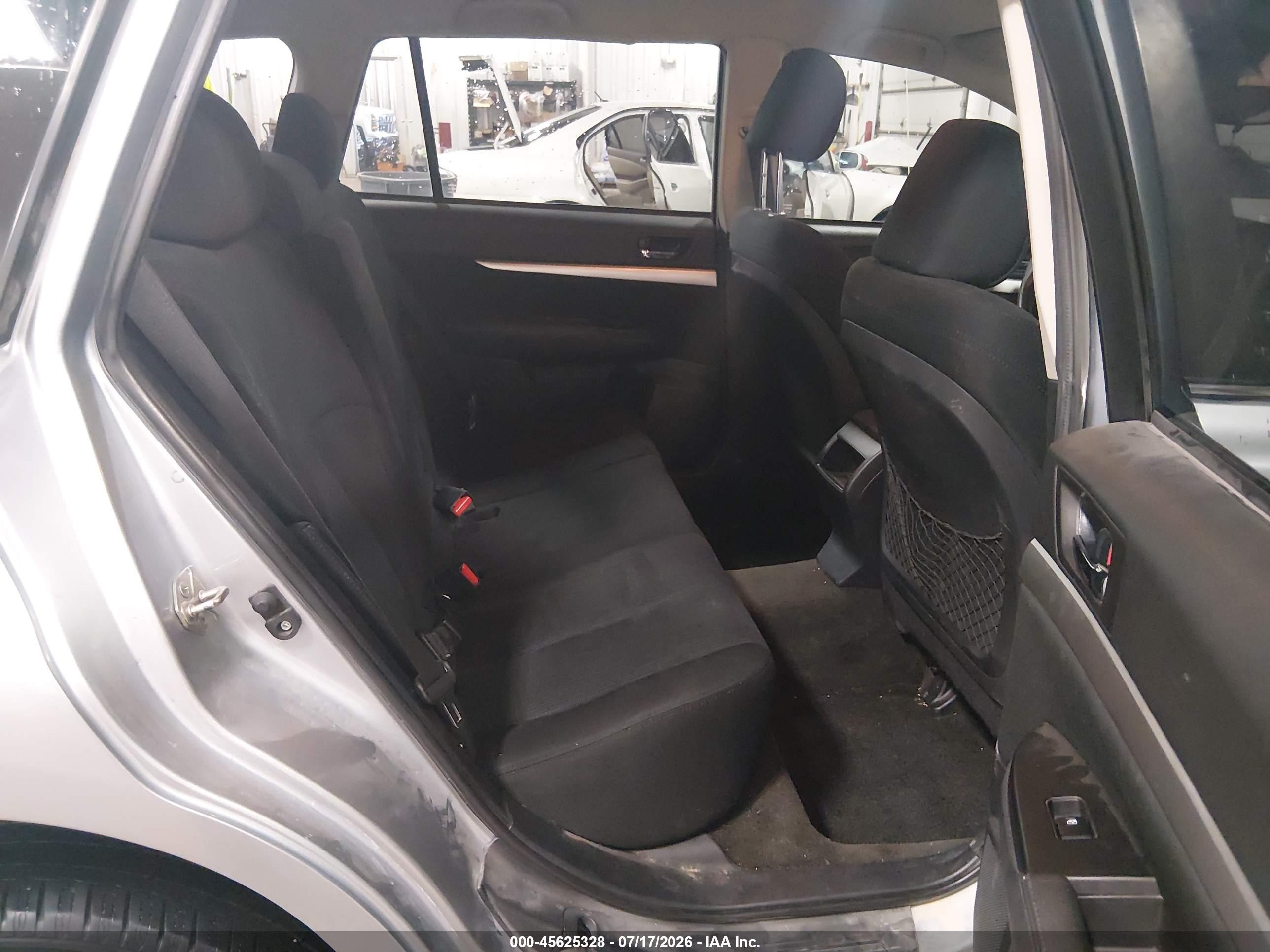 2014 Subaru Outback 2.5i Gray vin: 4S4BRCAC2E3262385