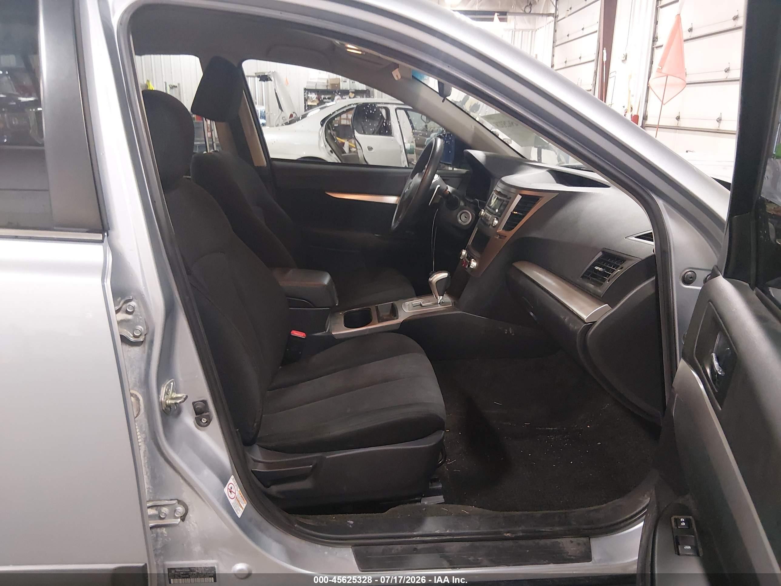 2014 Subaru Outback 2.5i Gray vin: 4S4BRCAC2E3262385