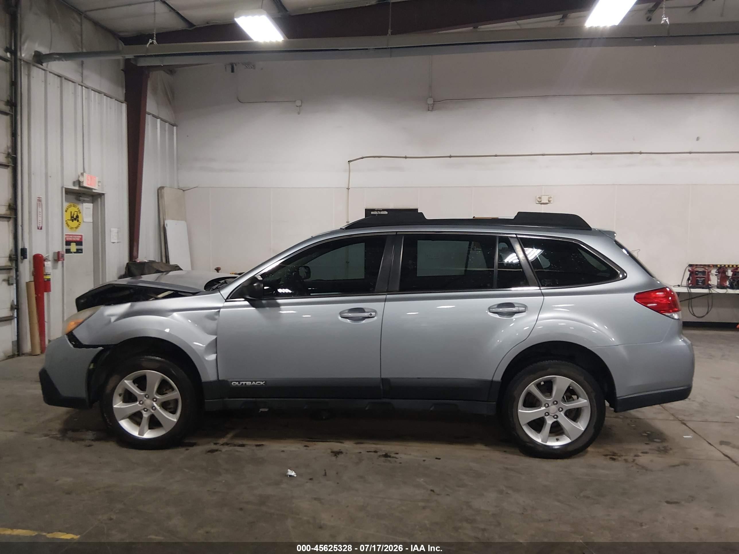 2014 Subaru Outback 2.5i Gray vin: 4S4BRCAC2E3262385