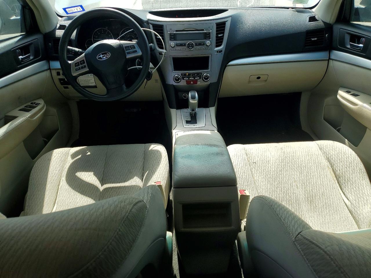 2012 Subaru Outback 2.5i Белый vin: 4S4BRCAC4C3210169