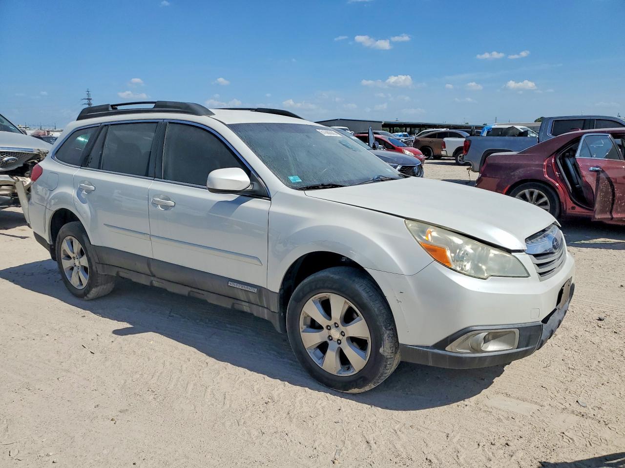 2012 Subaru Outback 2.5i Белый vin: 4S4BRCAC4C3210169
