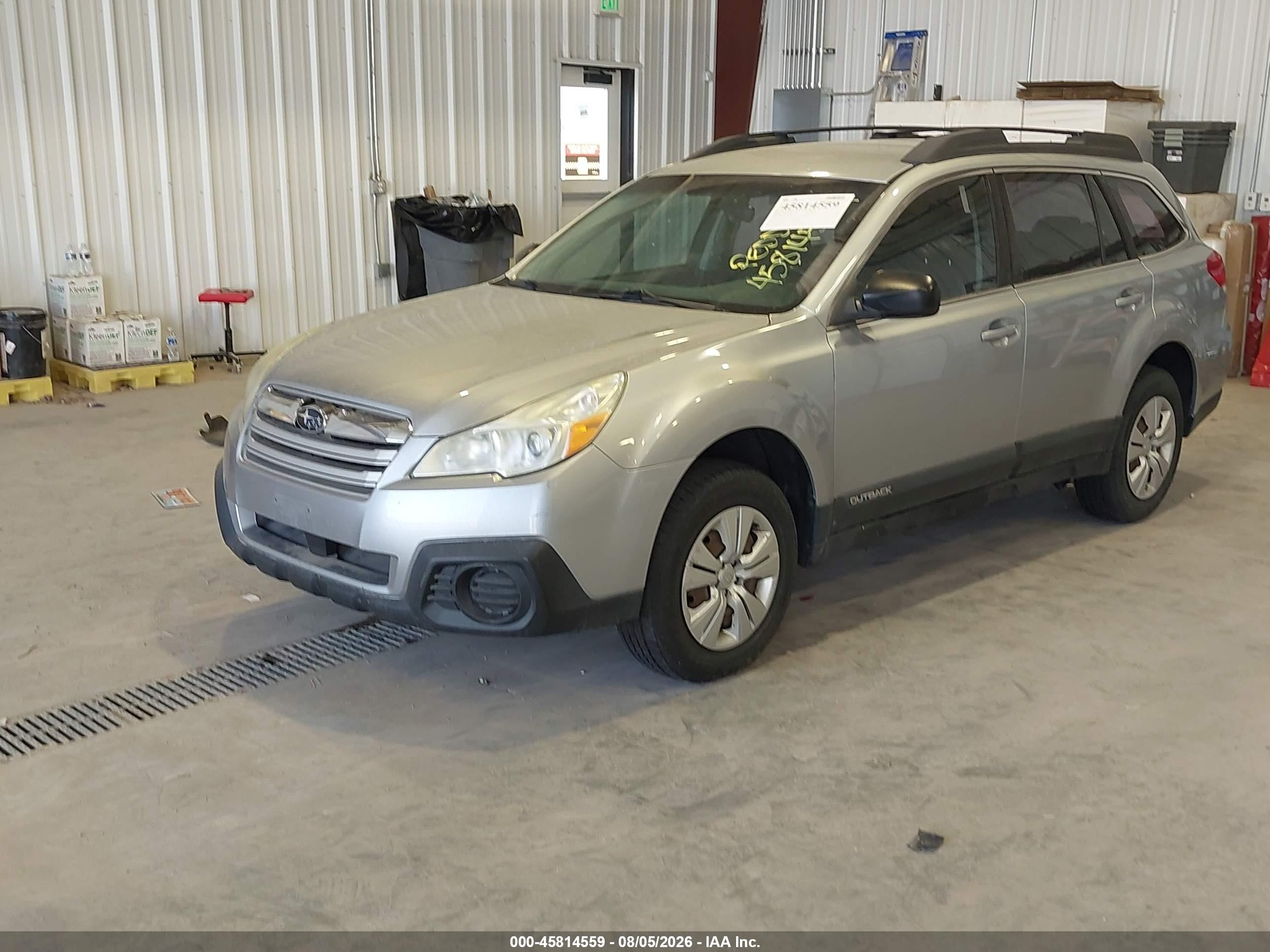 2013 Subaru Outback 2.5i Серебряный vin: 4S4BRCAC4D3211839