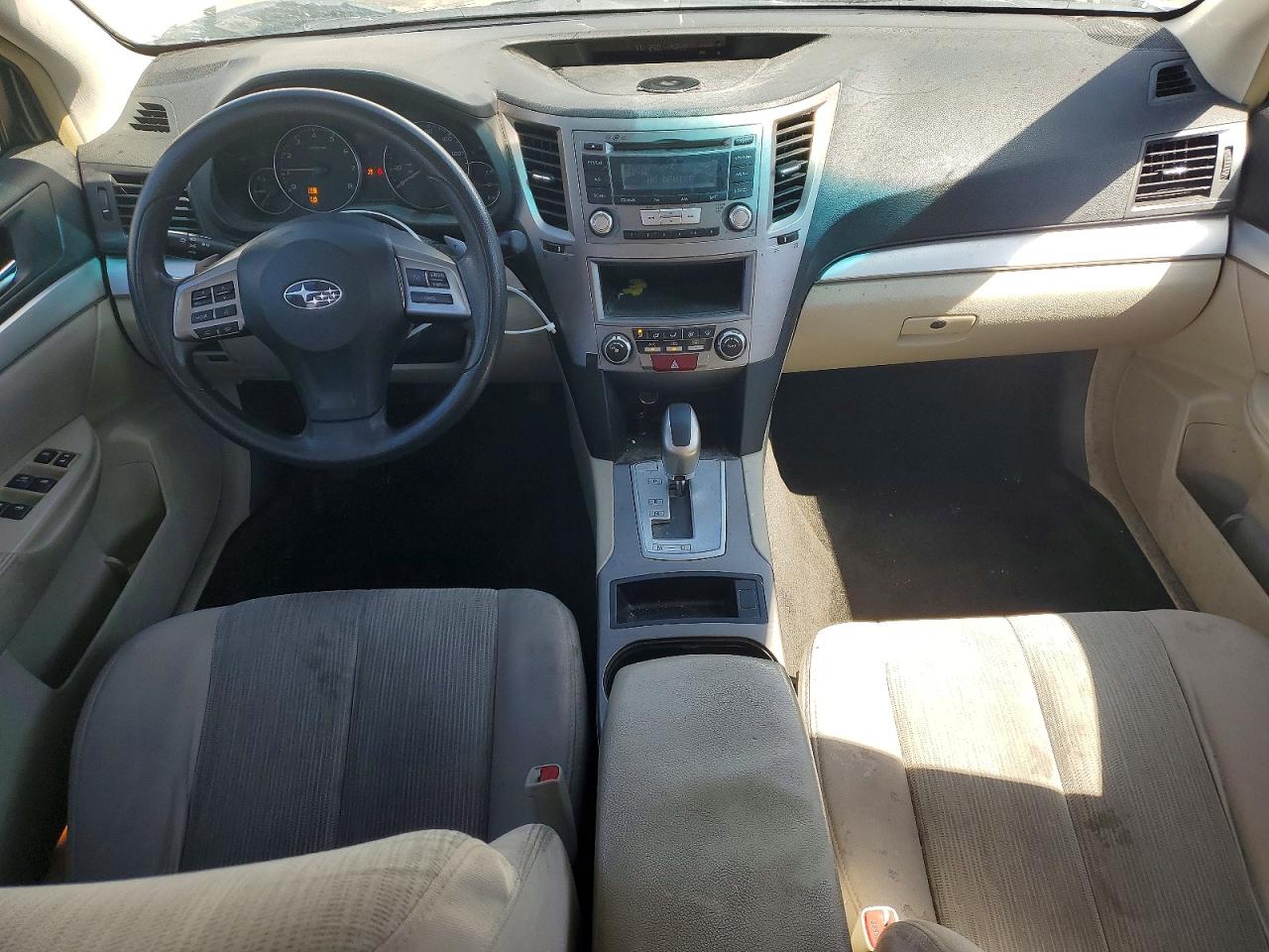 2013 Subaru Outback 2.5i White vin: 4S4BRCAC5D3242680