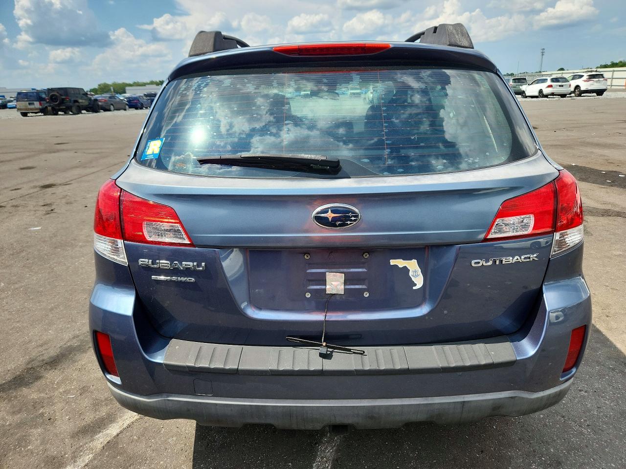 2014 Subaru Outback 2.5i Blue vin: 4S4BRCAC5E3260307