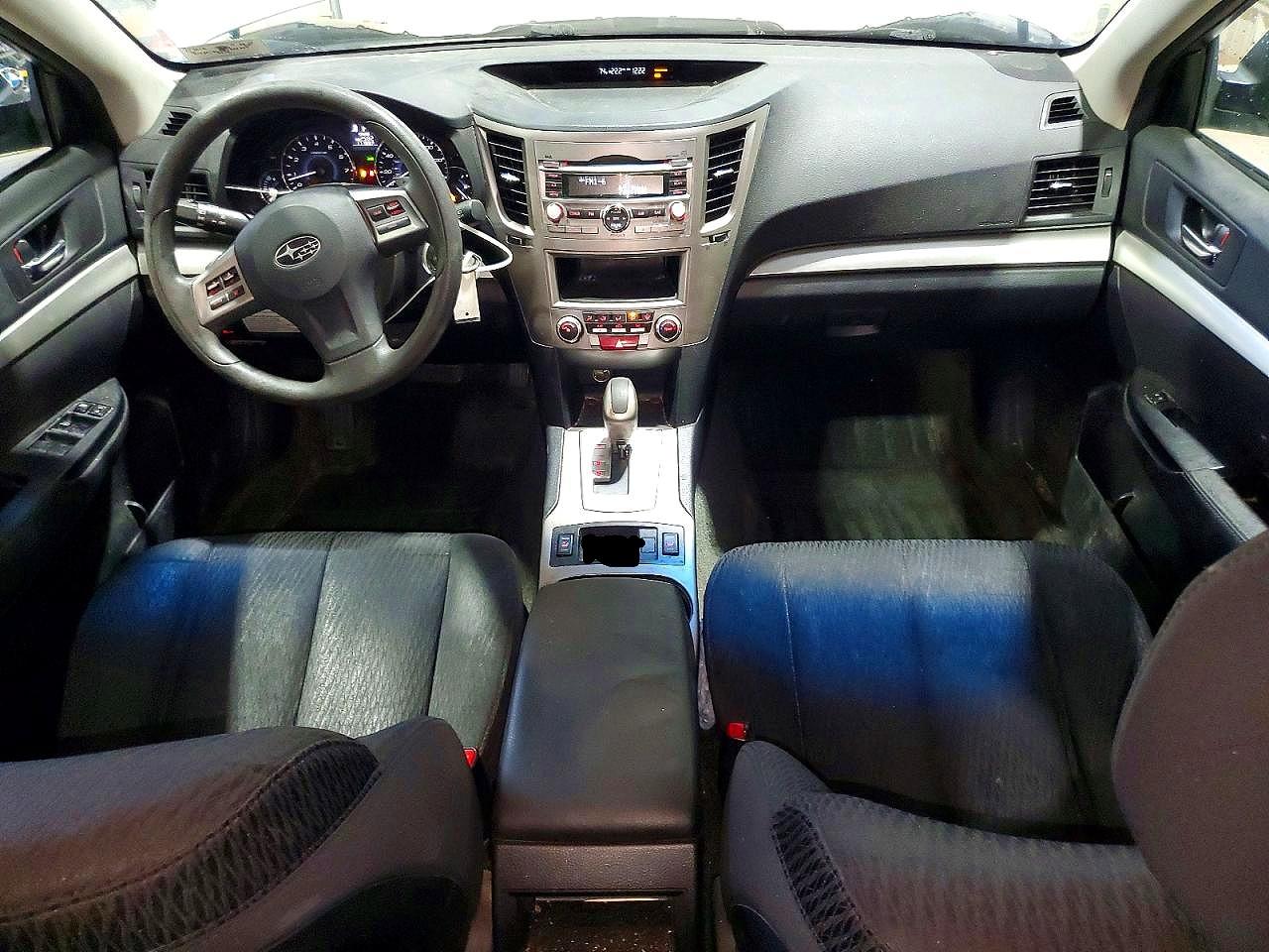 2012 Subaru Outback 2.5i Silver vin: 4S4BRCAC6C3268204