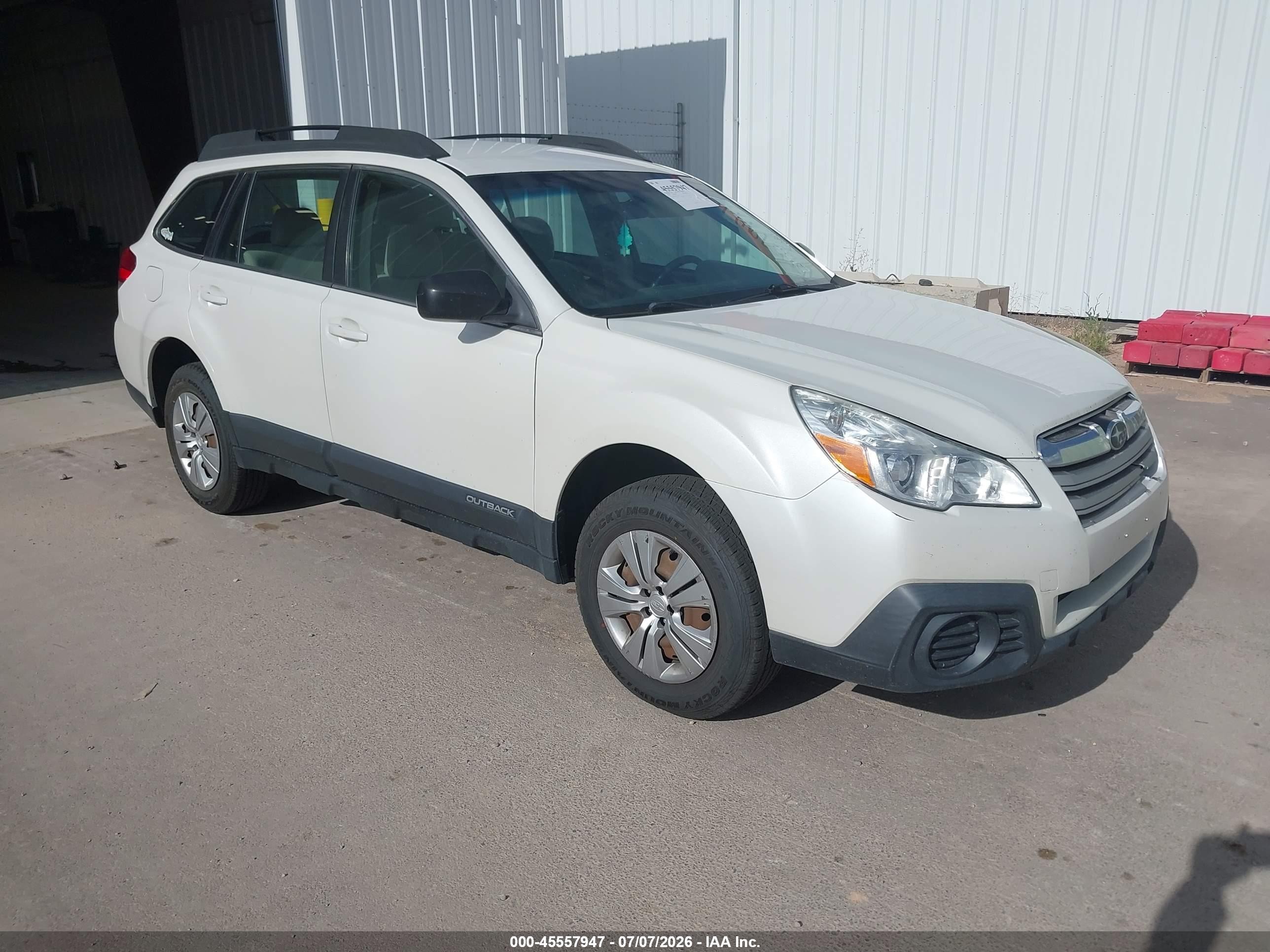 2013 Subaru Outback 2.5i White vin: 4S4BRCAC6D3284114