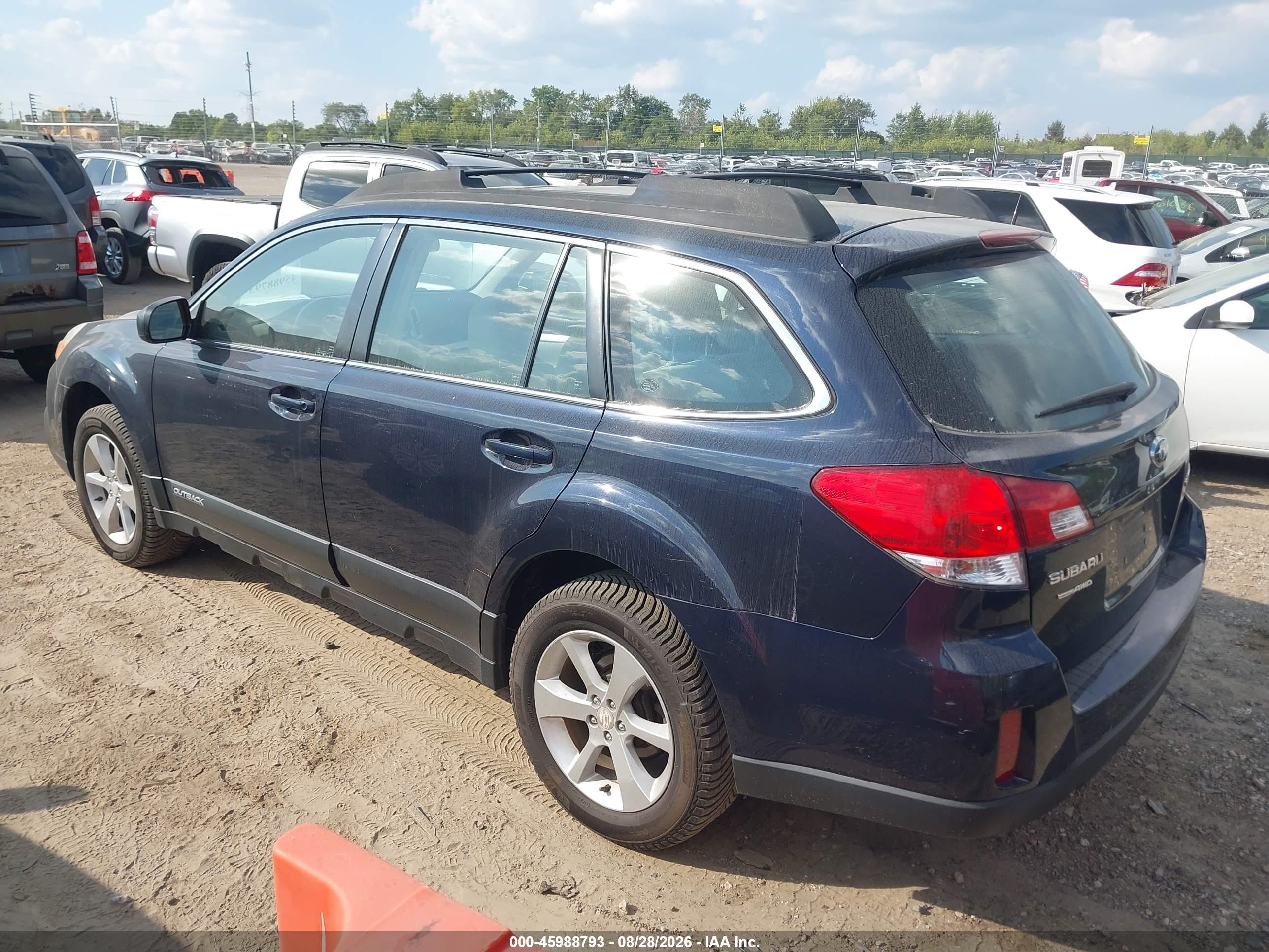 2014 Subaru Outback 2.5i Black vin: 4S4BRCAC6E3247520