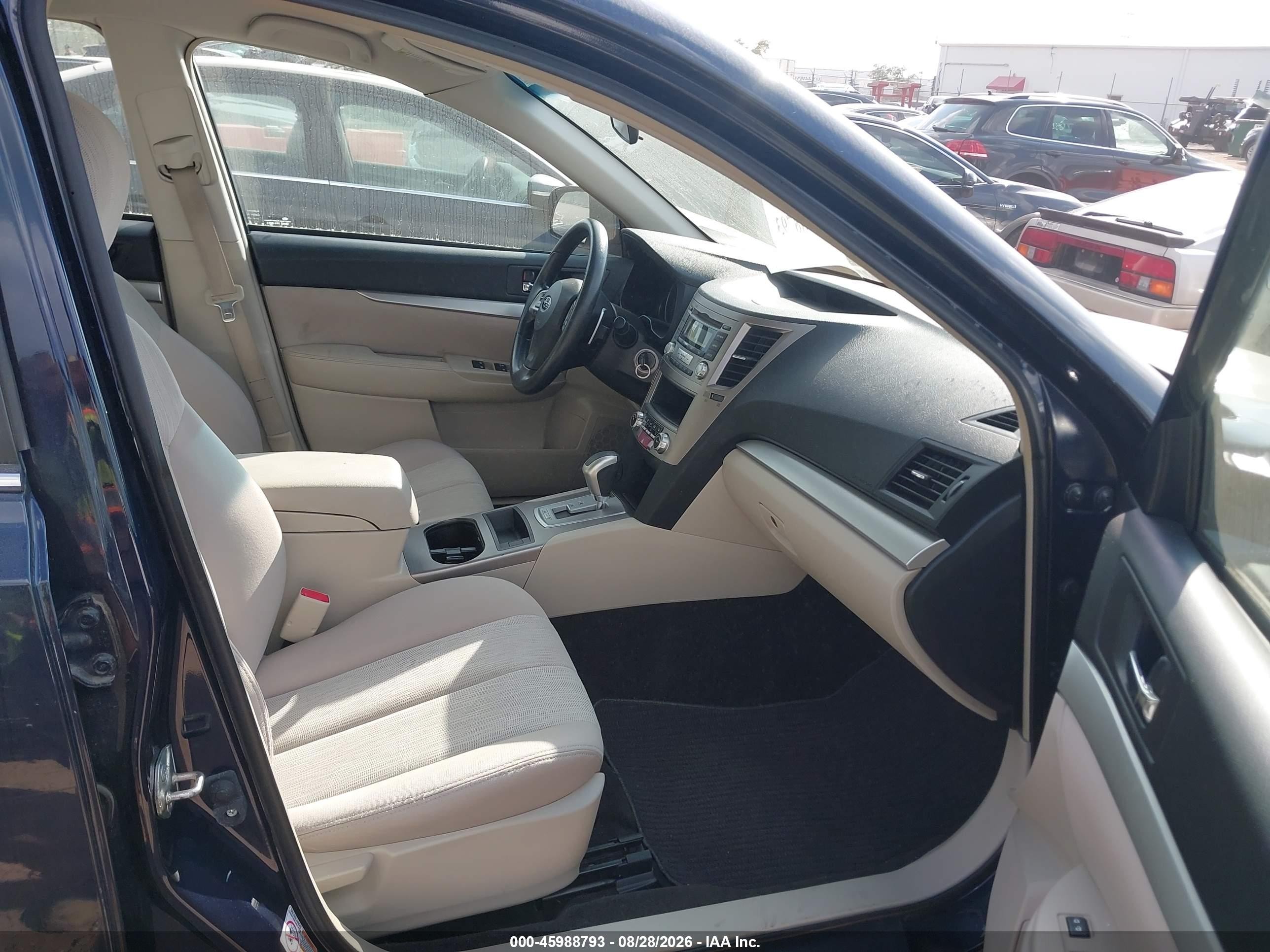 2014 Subaru Outback 2.5i Black vin: 4S4BRCAC6E3247520