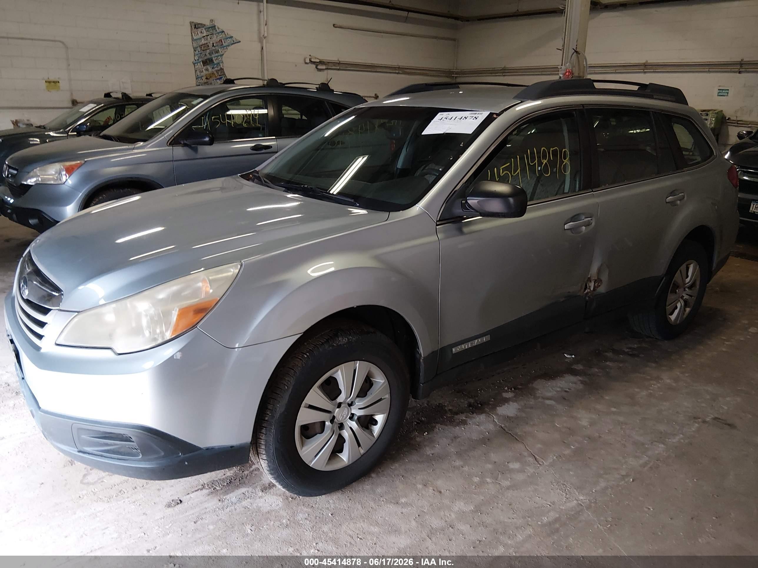 2012 Subaru Outback 2.5i Silver vin: 4S4BRCAC7C1255862