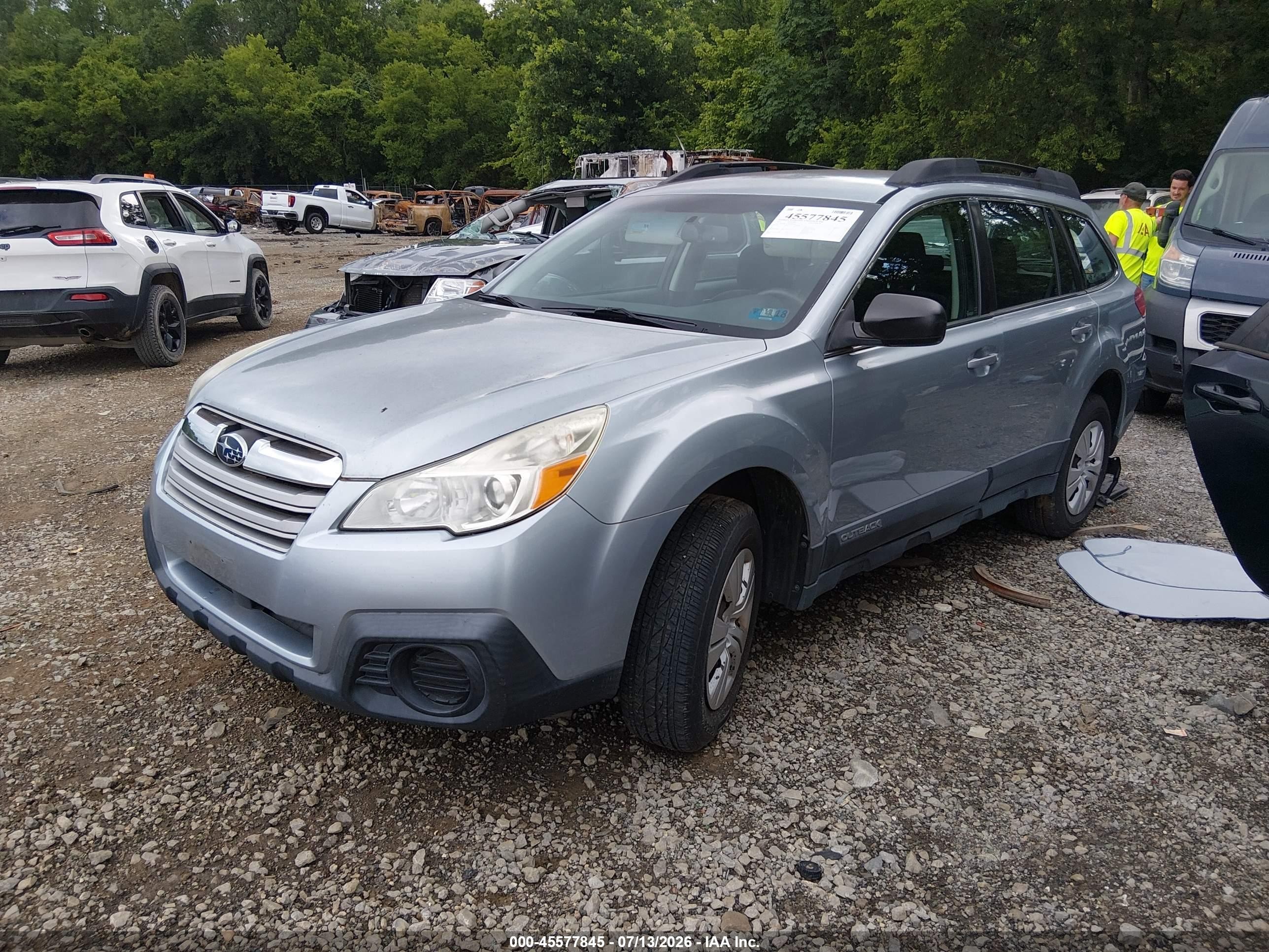2013 Subaru Outback 2.5i Silver vin: 4S4BRCAC7D3306427
