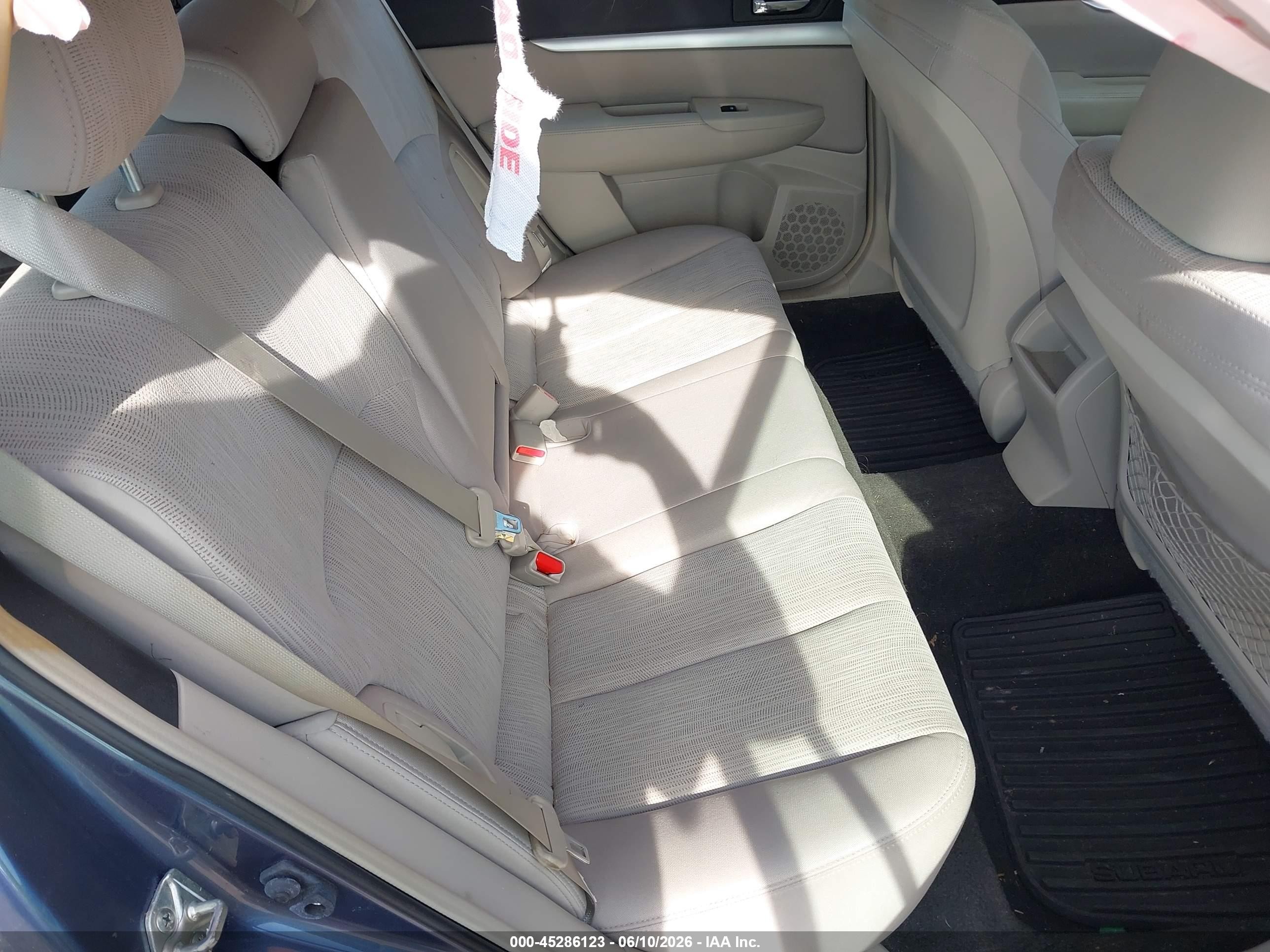 2014 Subaru Outback 2.5i Blue vin: 4S4BRCAC7E3226188