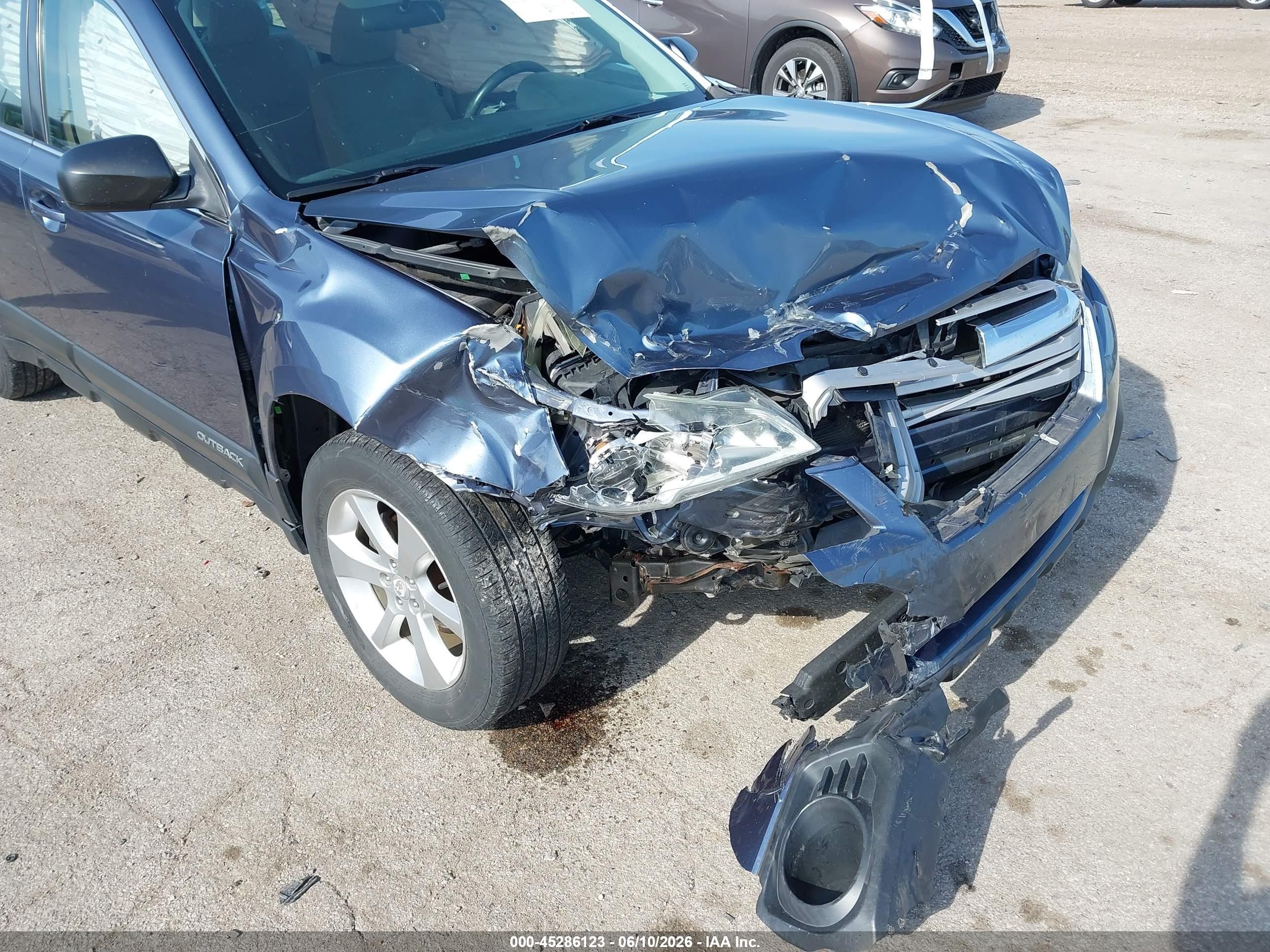 2014 Subaru Outback 2.5i Blue vin: 4S4BRCAC7E3226188