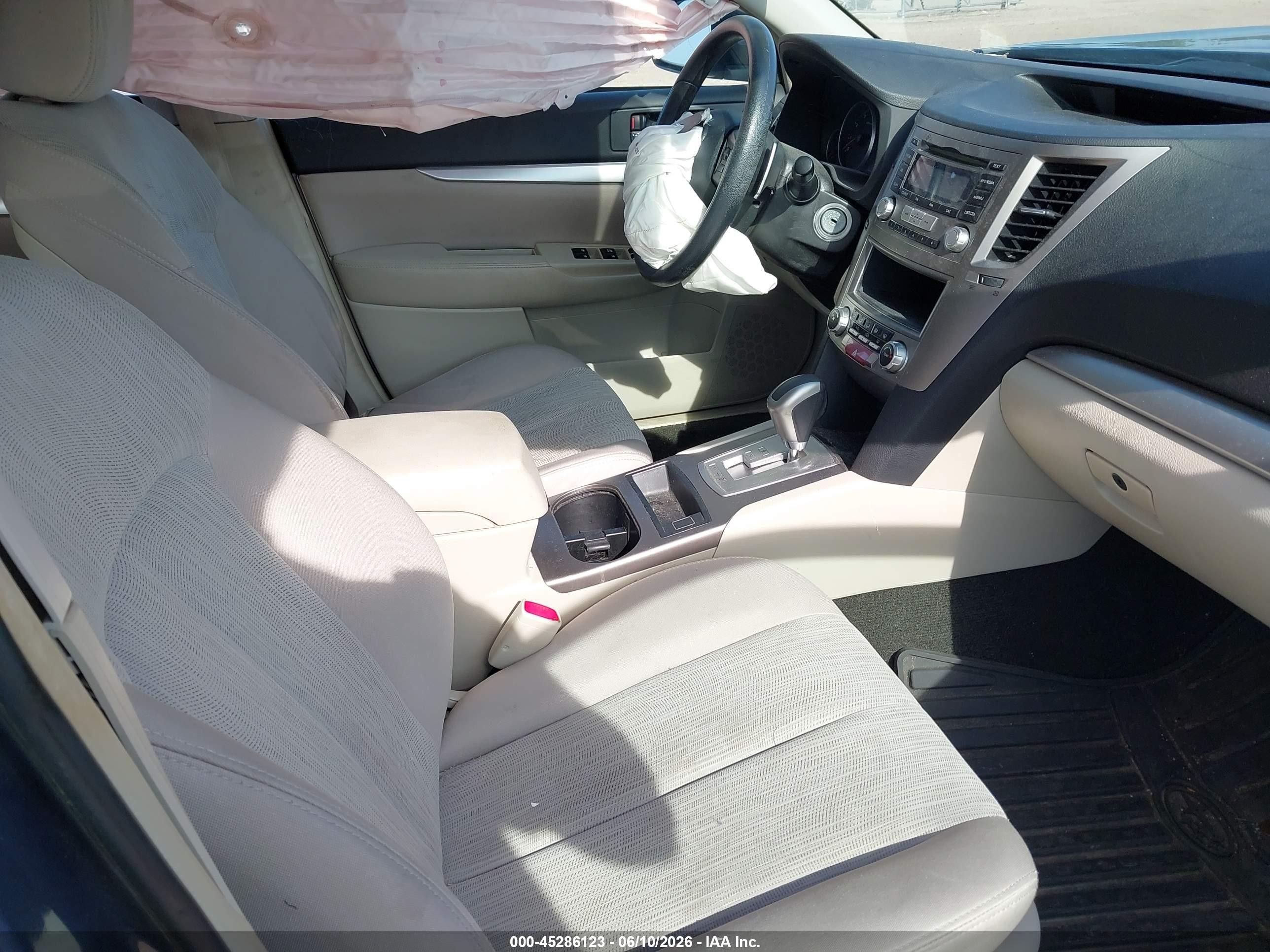 2014 Subaru Outback 2.5i Blue vin: 4S4BRCAC7E3226188