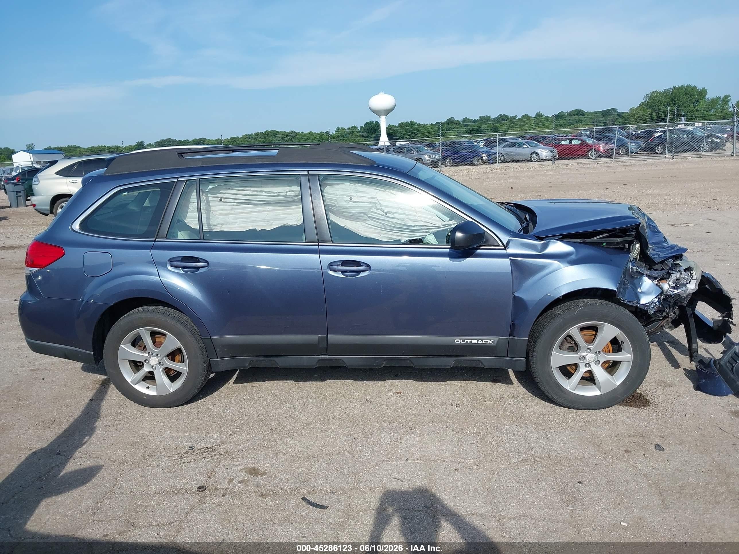 2014 Subaru Outback 2.5i Blue vin: 4S4BRCAC7E3226188