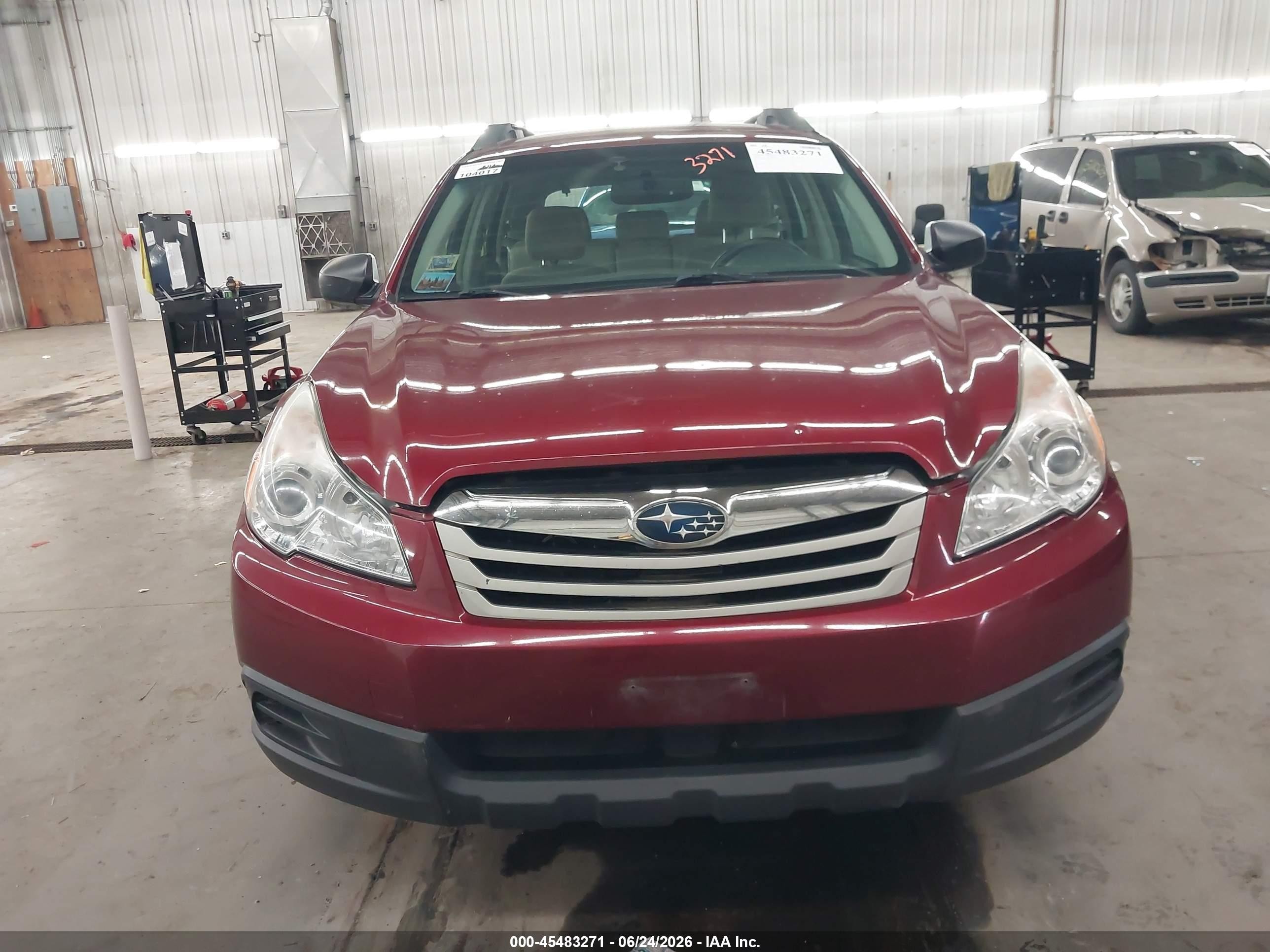 2011 Subaru Outback 2.5i Maroon vin: 4S4BRCAC8B3442496