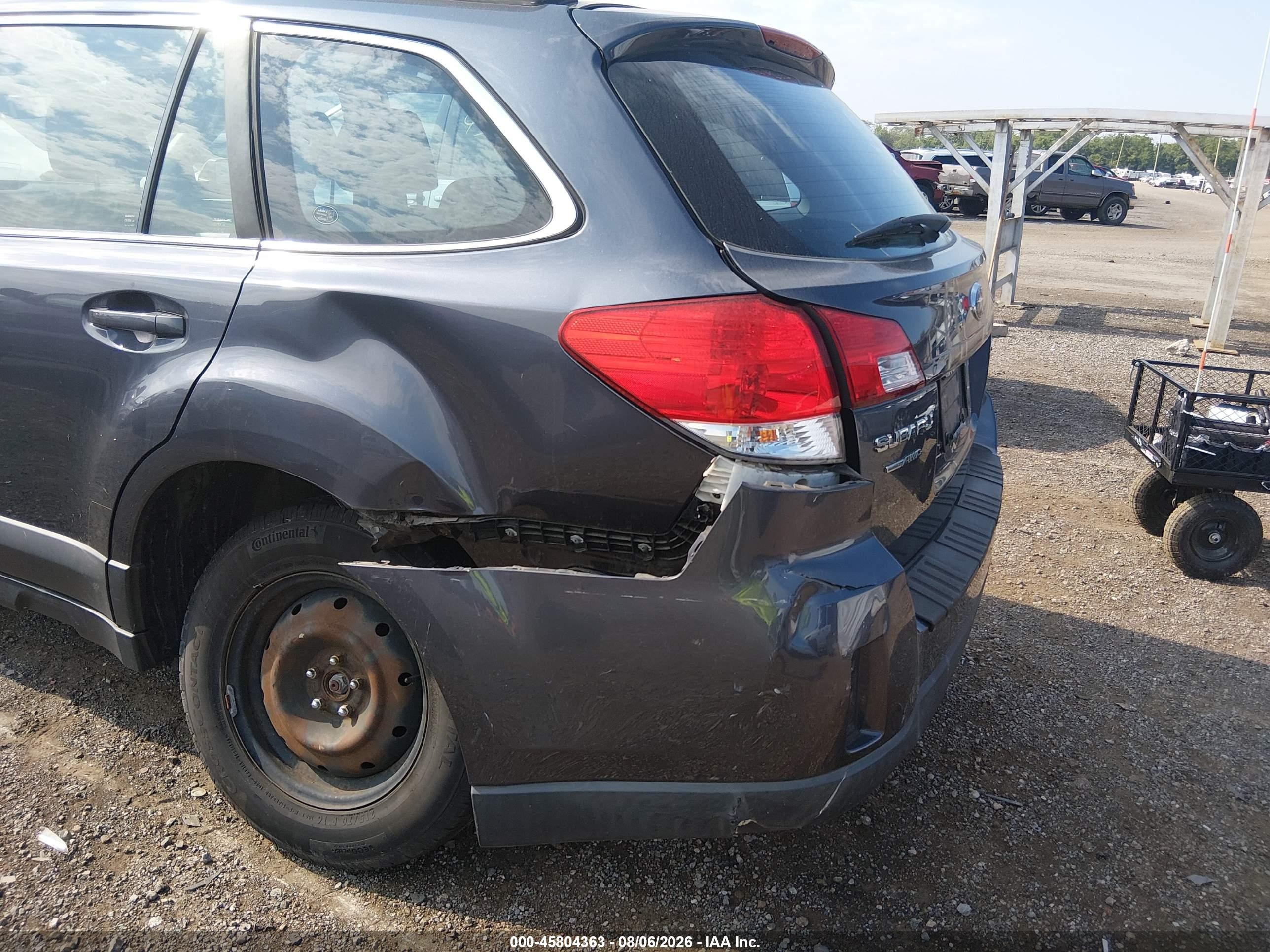 2014 Subaru Outback 2.5i Gray vin: 4S4BRCAC8E3319205