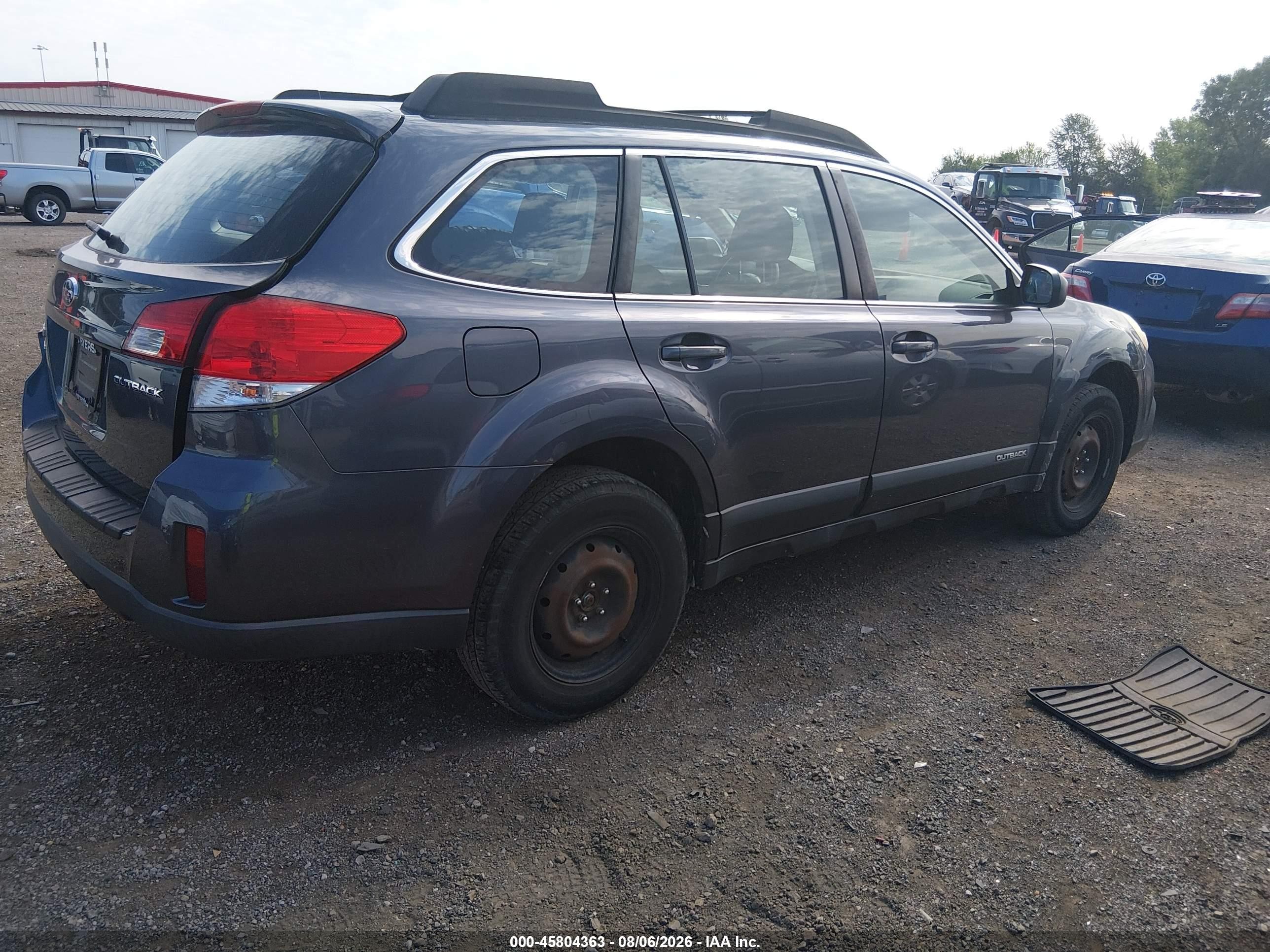 2014 Subaru Outback 2.5i Gray vin: 4S4BRCAC8E3319205