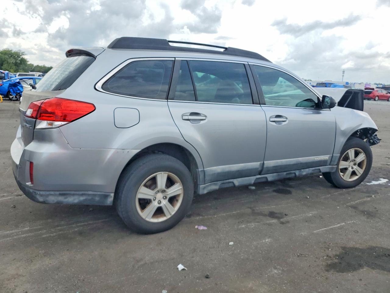 2010 Subaru Outback 2.5i Silver vin: 4S4BRCAC9A3384784