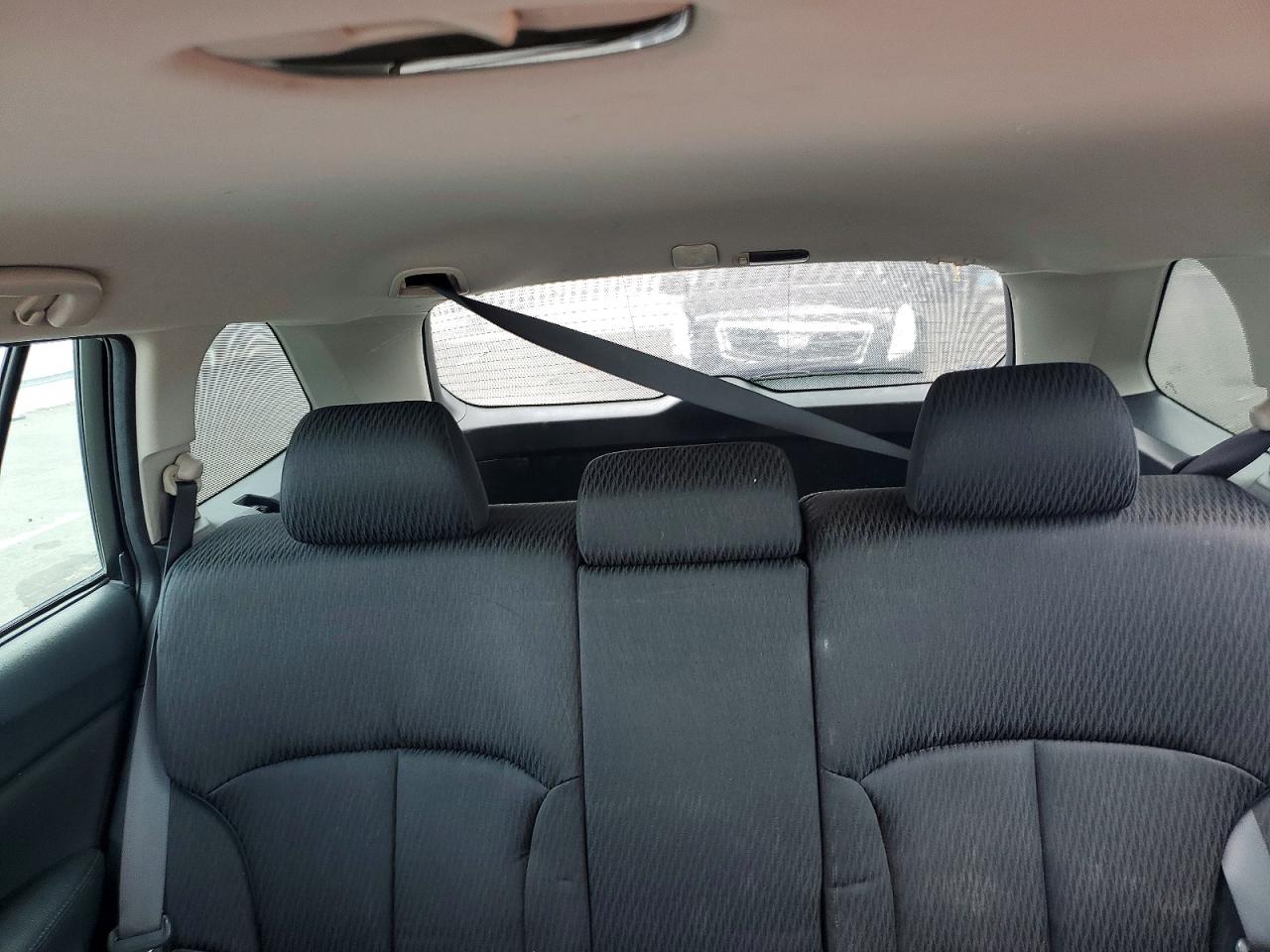 2010 Subaru Outback 2.5i Silver vin: 4S4BRCAC9A3384784