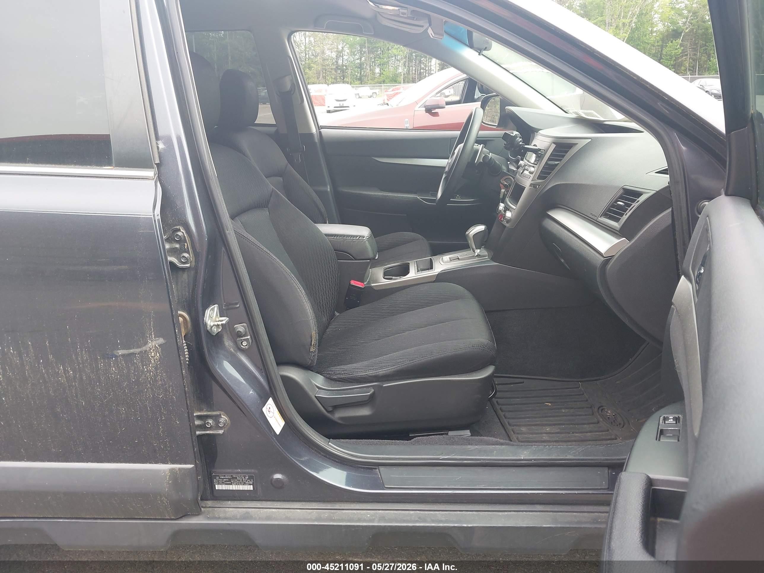 2010 Subaru Outback 2.5i Gray vin: 4S4BRCACXA3370277