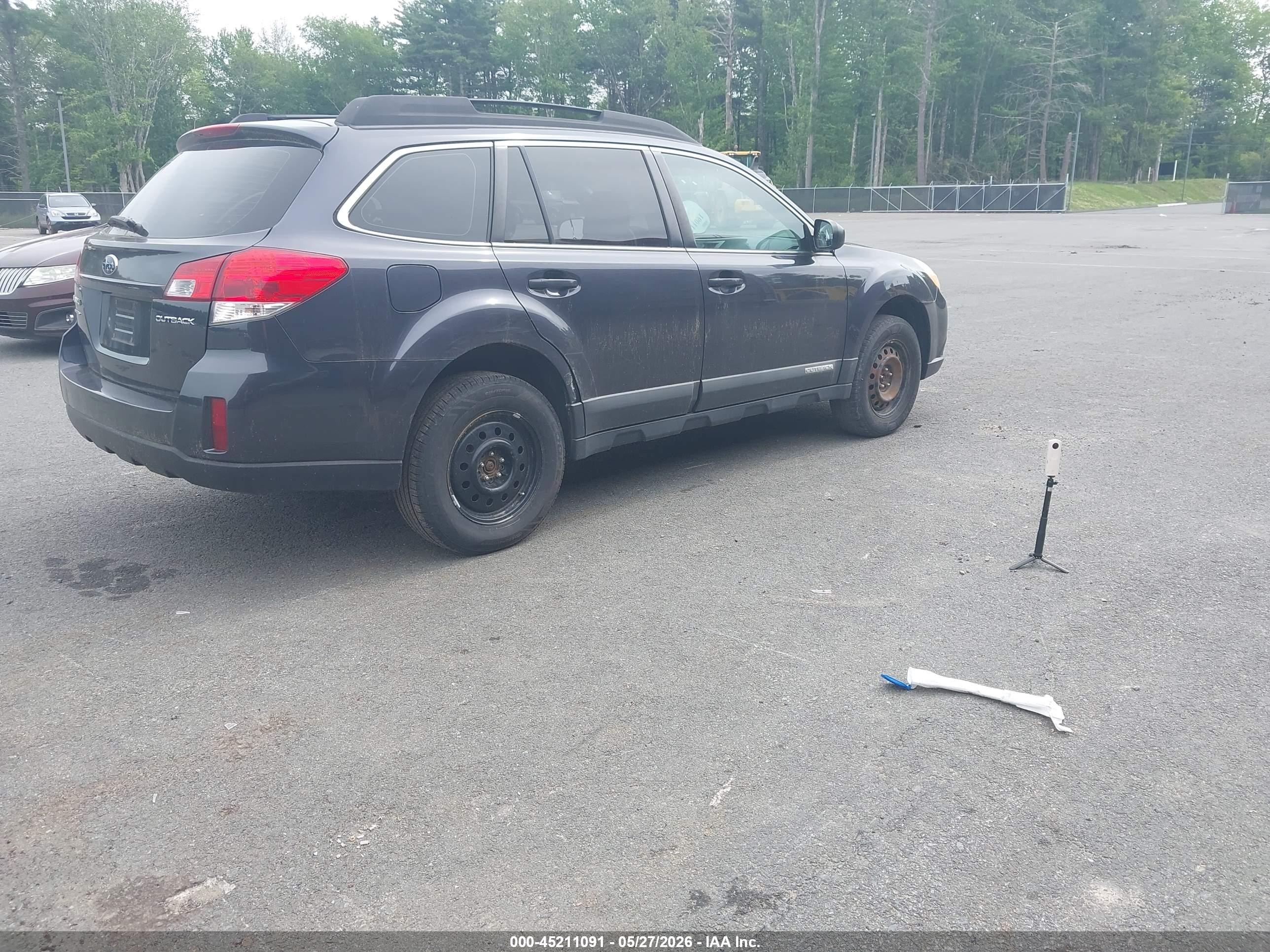 2010 Subaru Outback 2.5i Gray vin: 4S4BRCACXA3370277