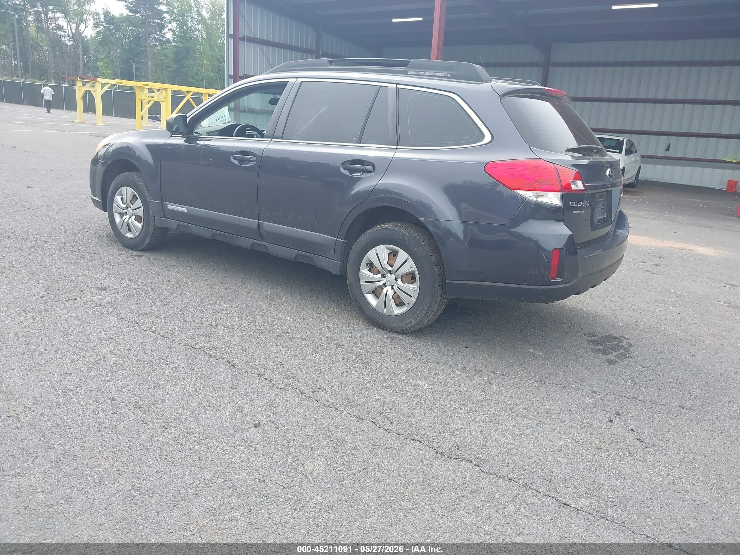 2010 Subaru Outback 2.5i Gray vin: 4S4BRCACXA3370277