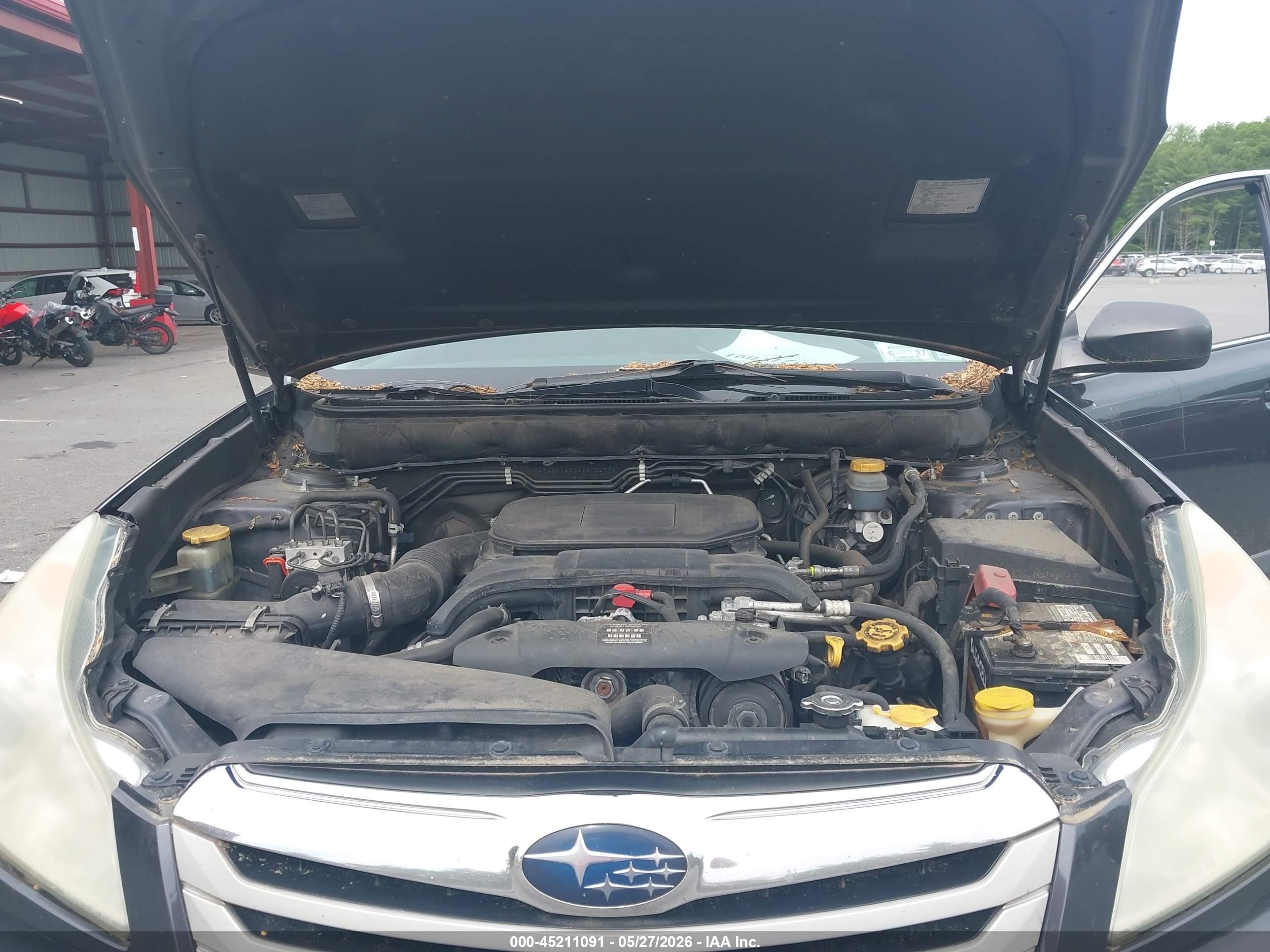 2010 Subaru Outback 2.5i Gray vin: 4S4BRCACXA3370277