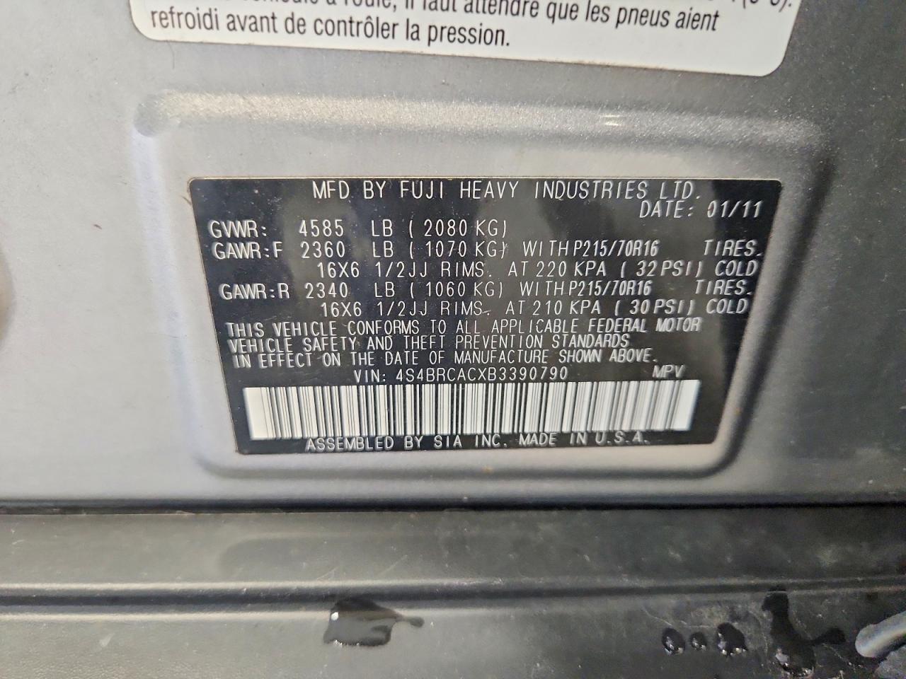 2011 Subaru Outback 2.5i Silver vin: 4S4BRCACXB3390790