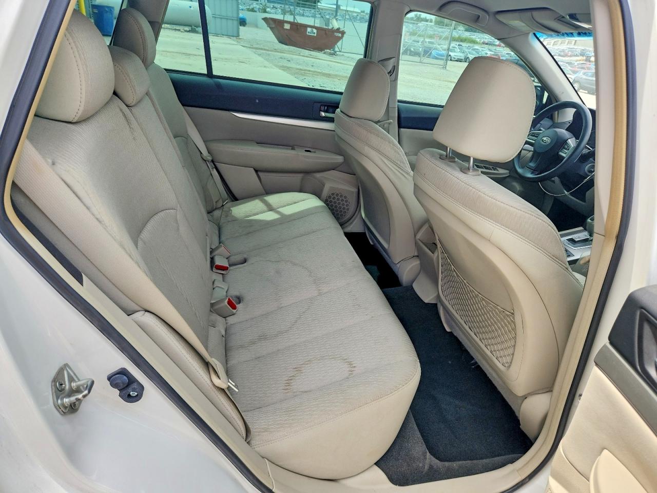 2012 Subaru Outback 2.5i Белый vin: 4S4BRCACXC3289539