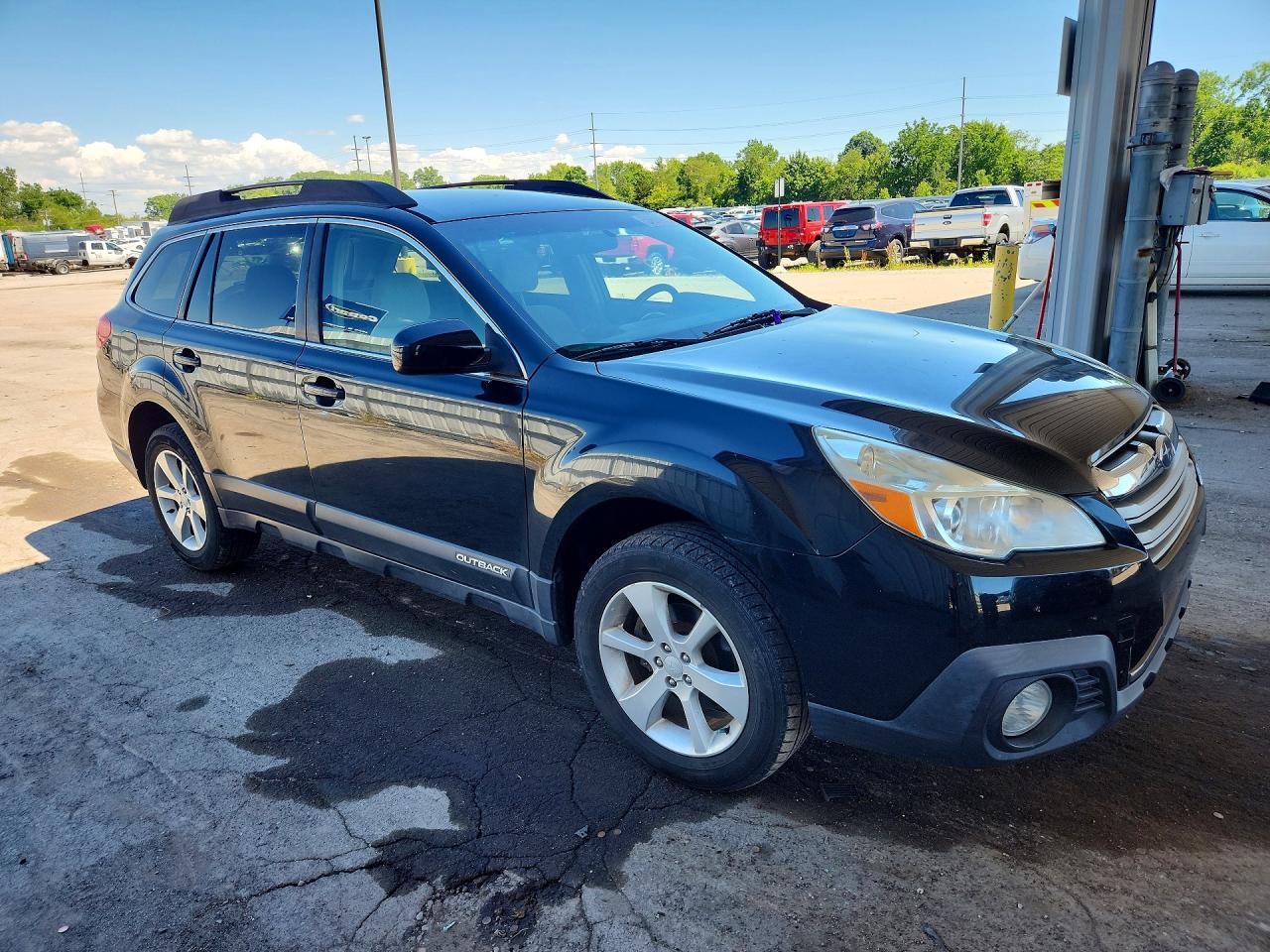 2013 Subaru Outback 2.5i Premium Black vin: 4S4BRCBC3D3261582