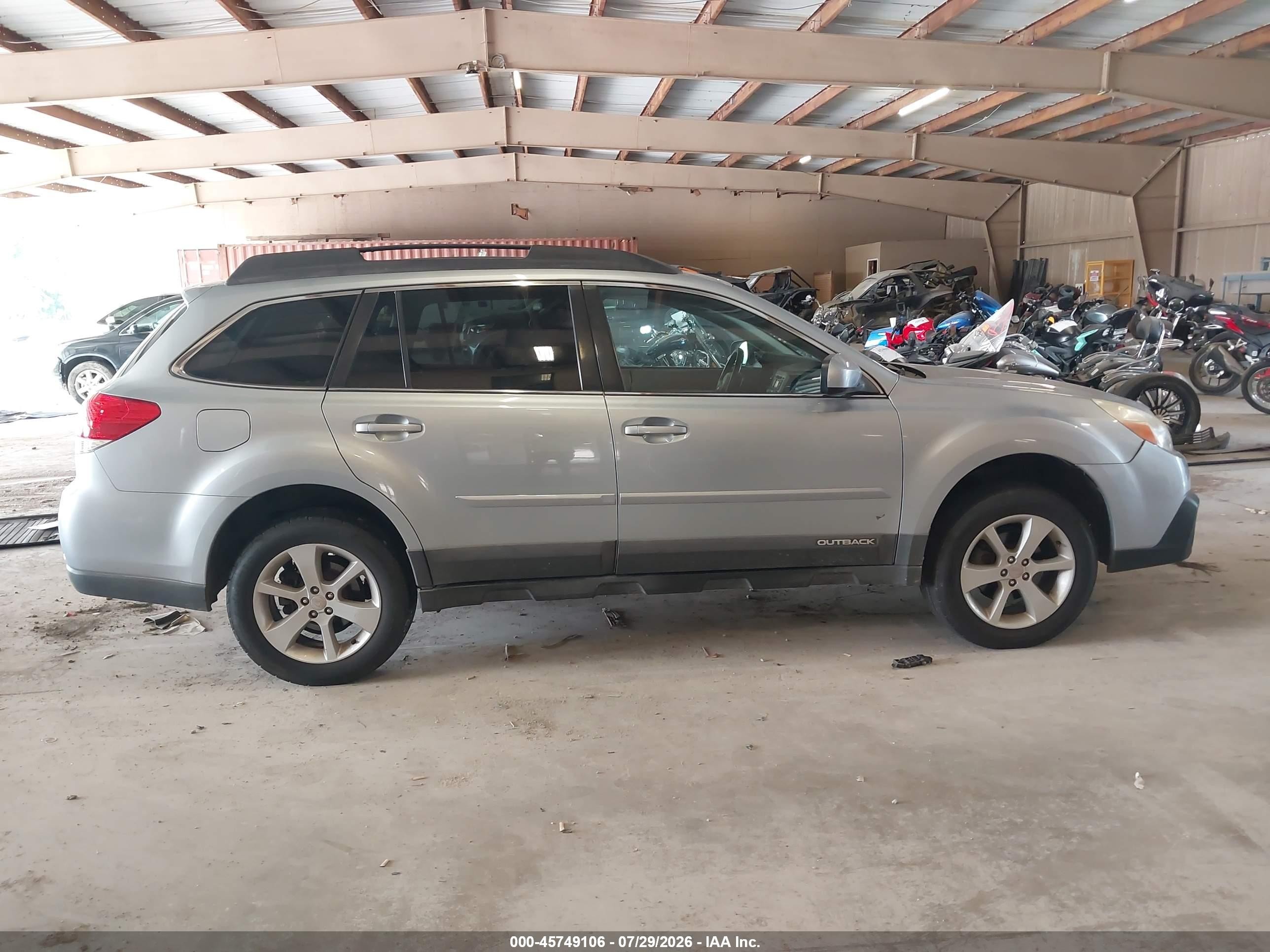 2013 Subaru Outback 2.5i Premium Gray vin: 4S4BRCBC5D3269232