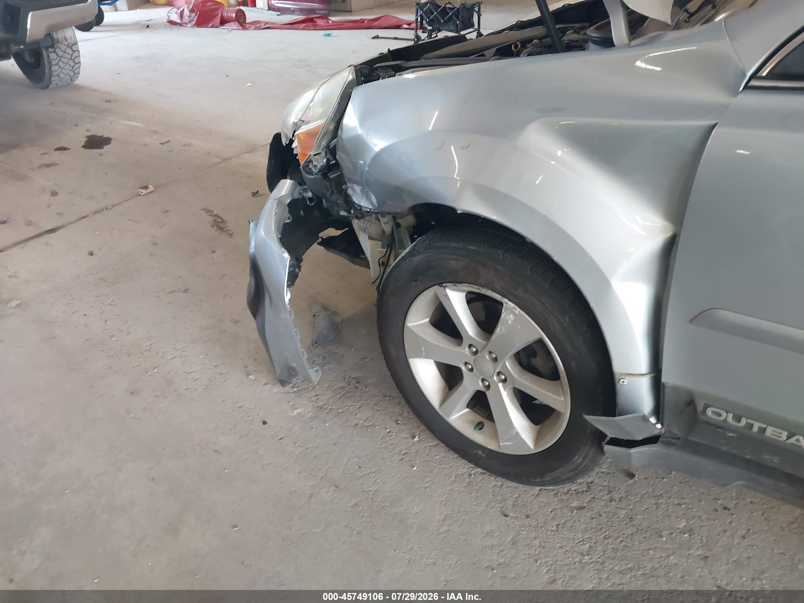 2013 Subaru Outback 2.5i Premium Gray vin: 4S4BRCBC5D3269232
