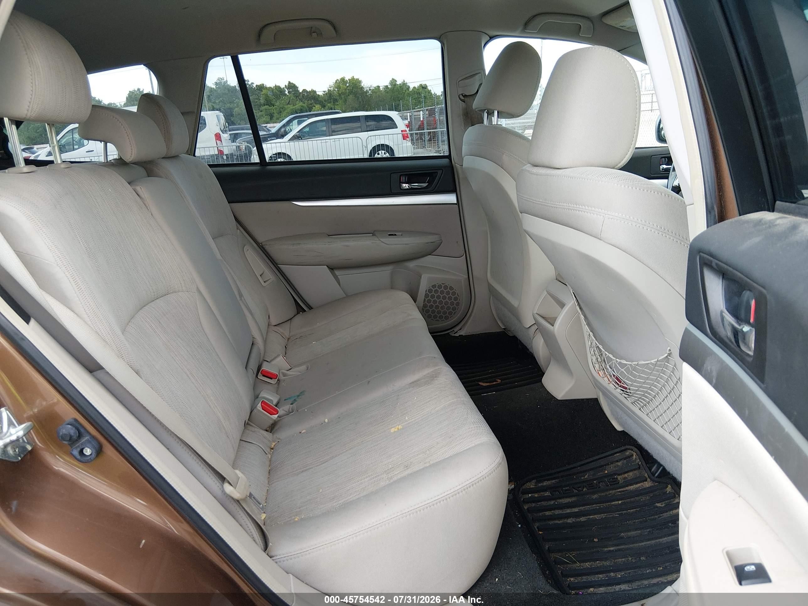 2013 Subaru Outback 2.5i Premium Коричневый vin: 4S4BRCBC6D3303548