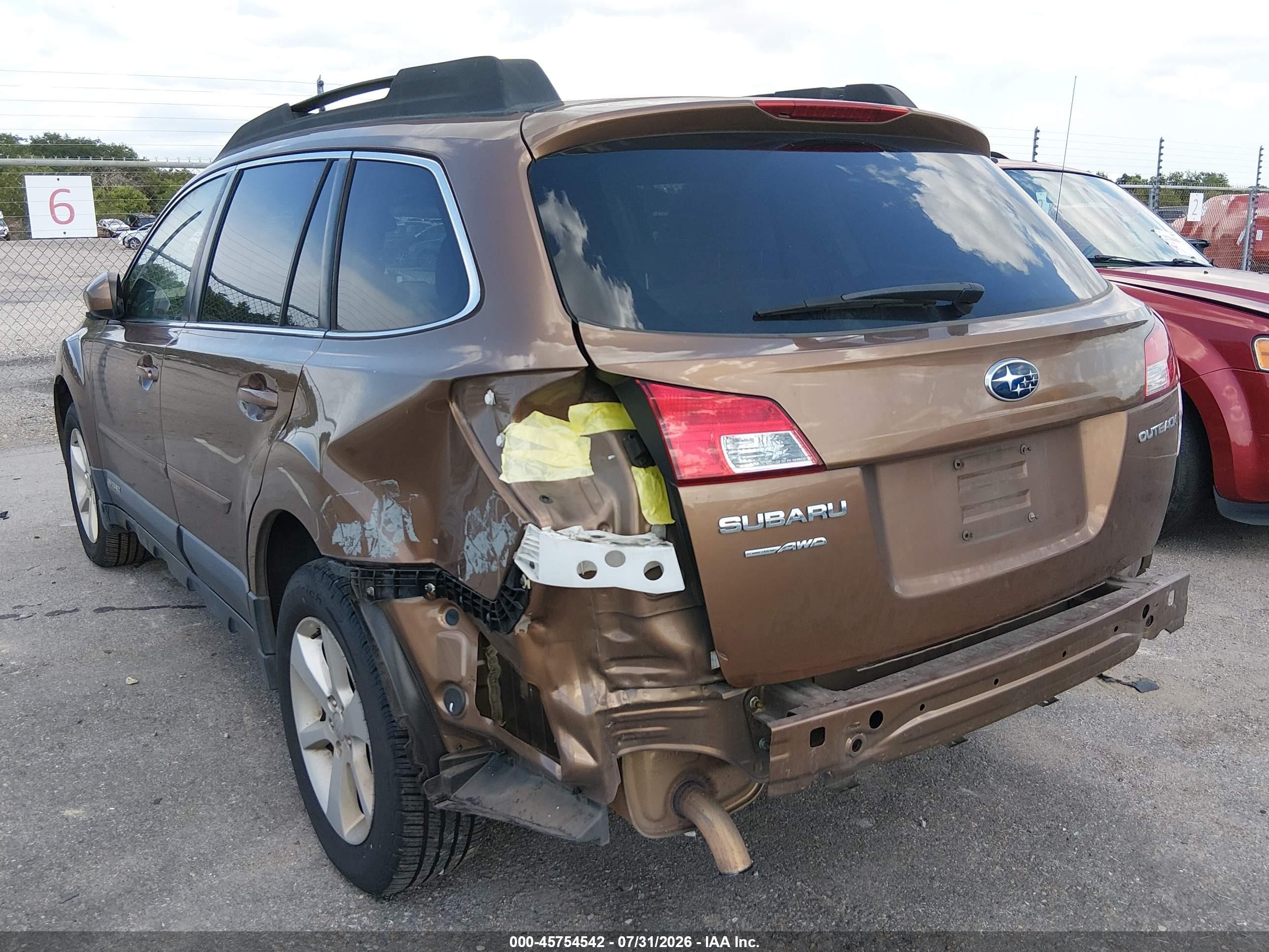 2013 Subaru Outback 2.5i Premium Коричневый vin: 4S4BRCBC6D3303548