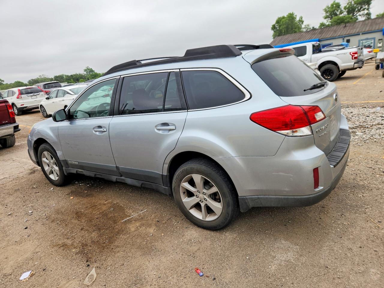 2013 Subaru Outback 2.5i Premium Silver vin: 4S4BRCBCXD3221645