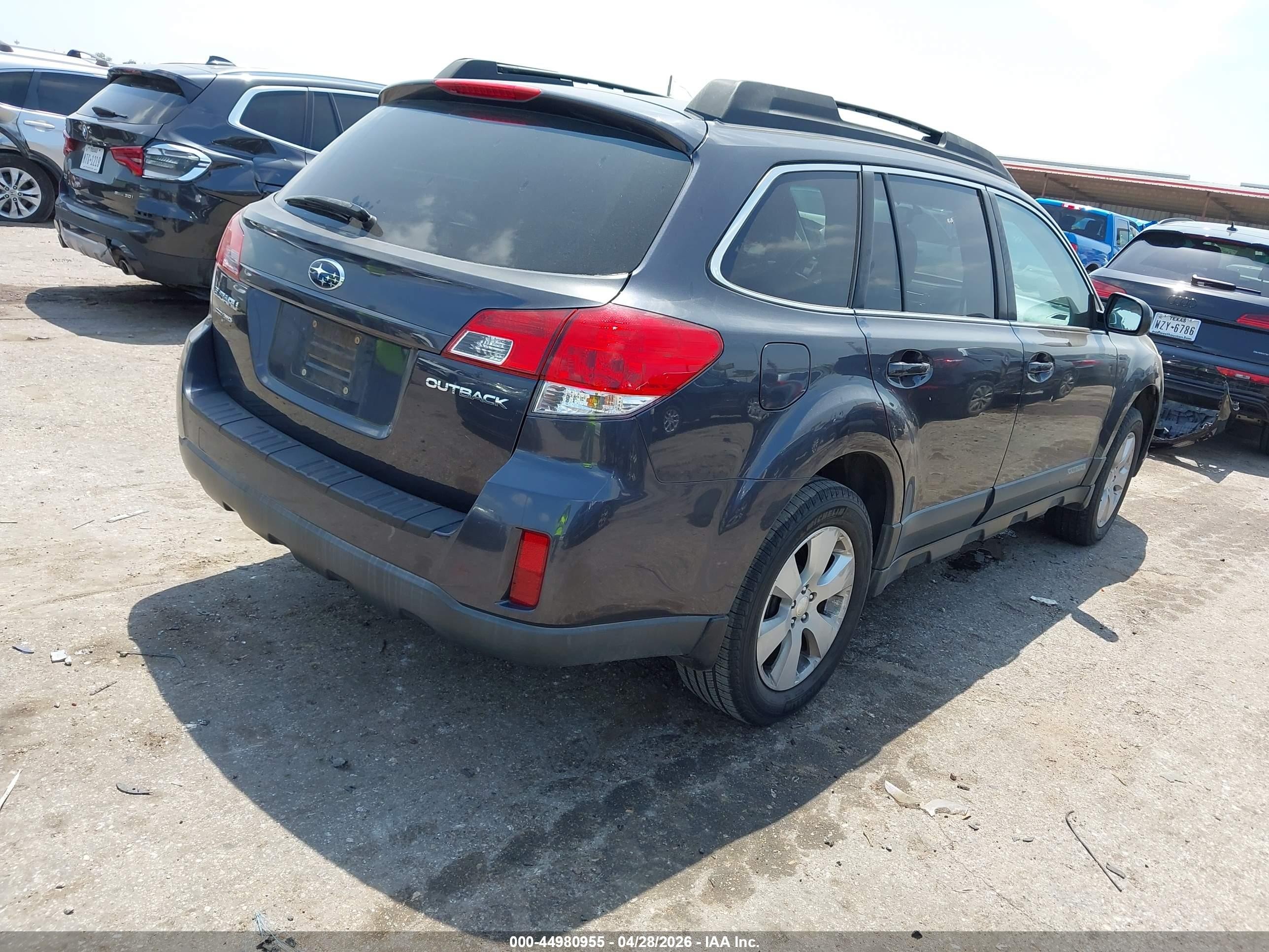 2011 Subaru Outback 2.5i Premium Gray vin: 4S4BRCCC0B3322236