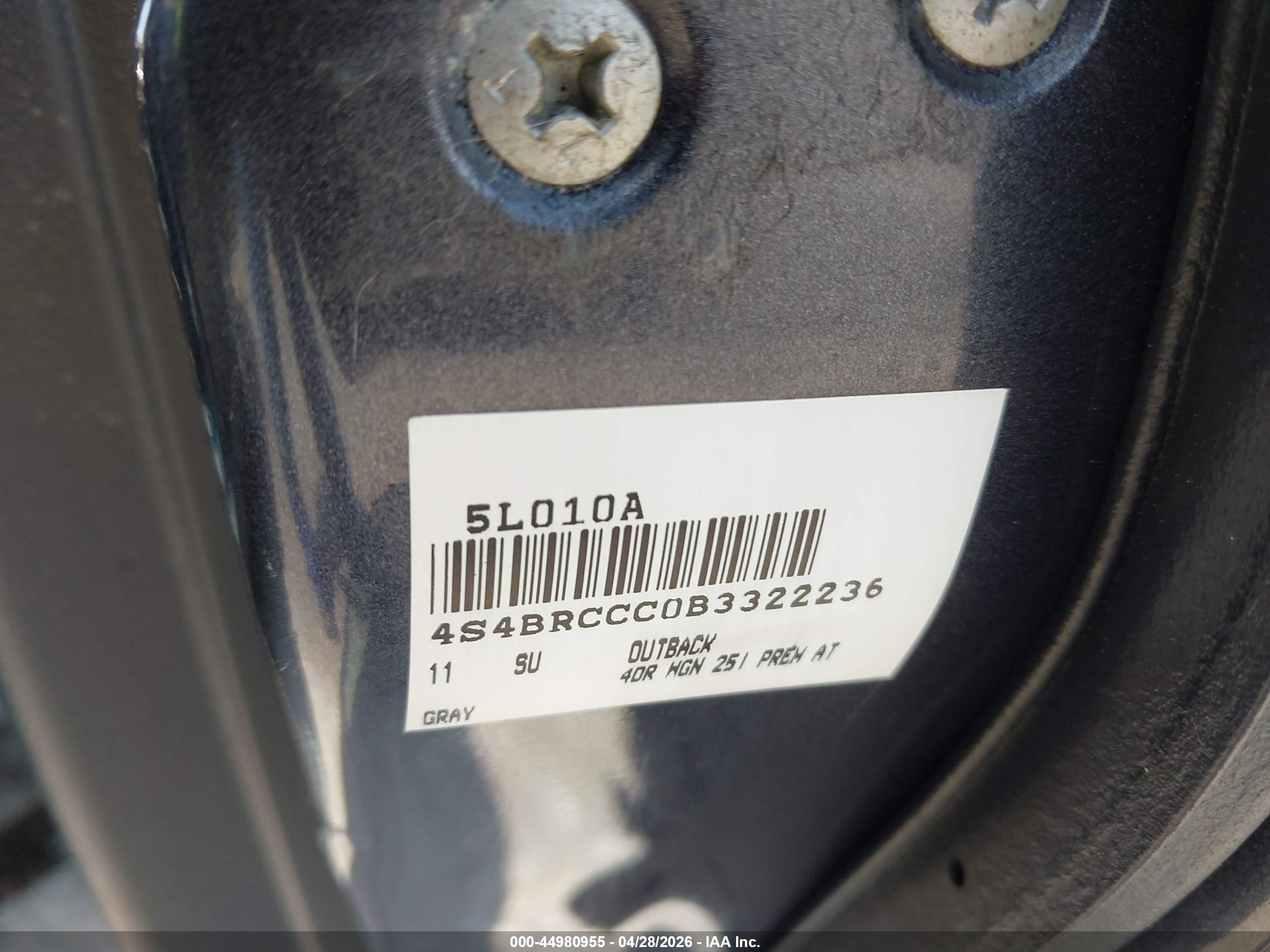 2011 Subaru Outback 2.5i Premium Gray vin: 4S4BRCCC0B3322236