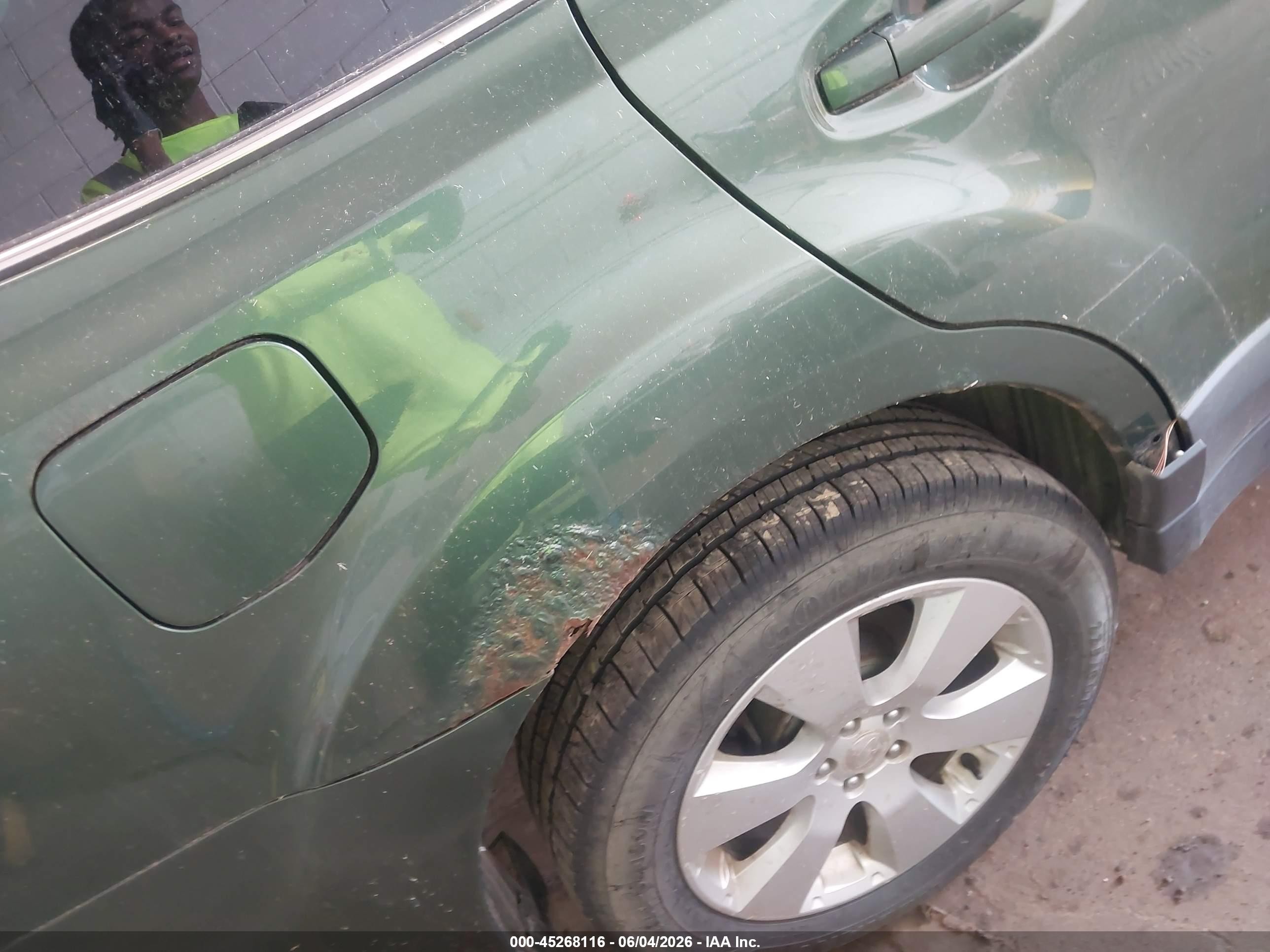 2011 Subaru Outback 2.5i Premium Green vin: 4S4BRCCC0B3326948