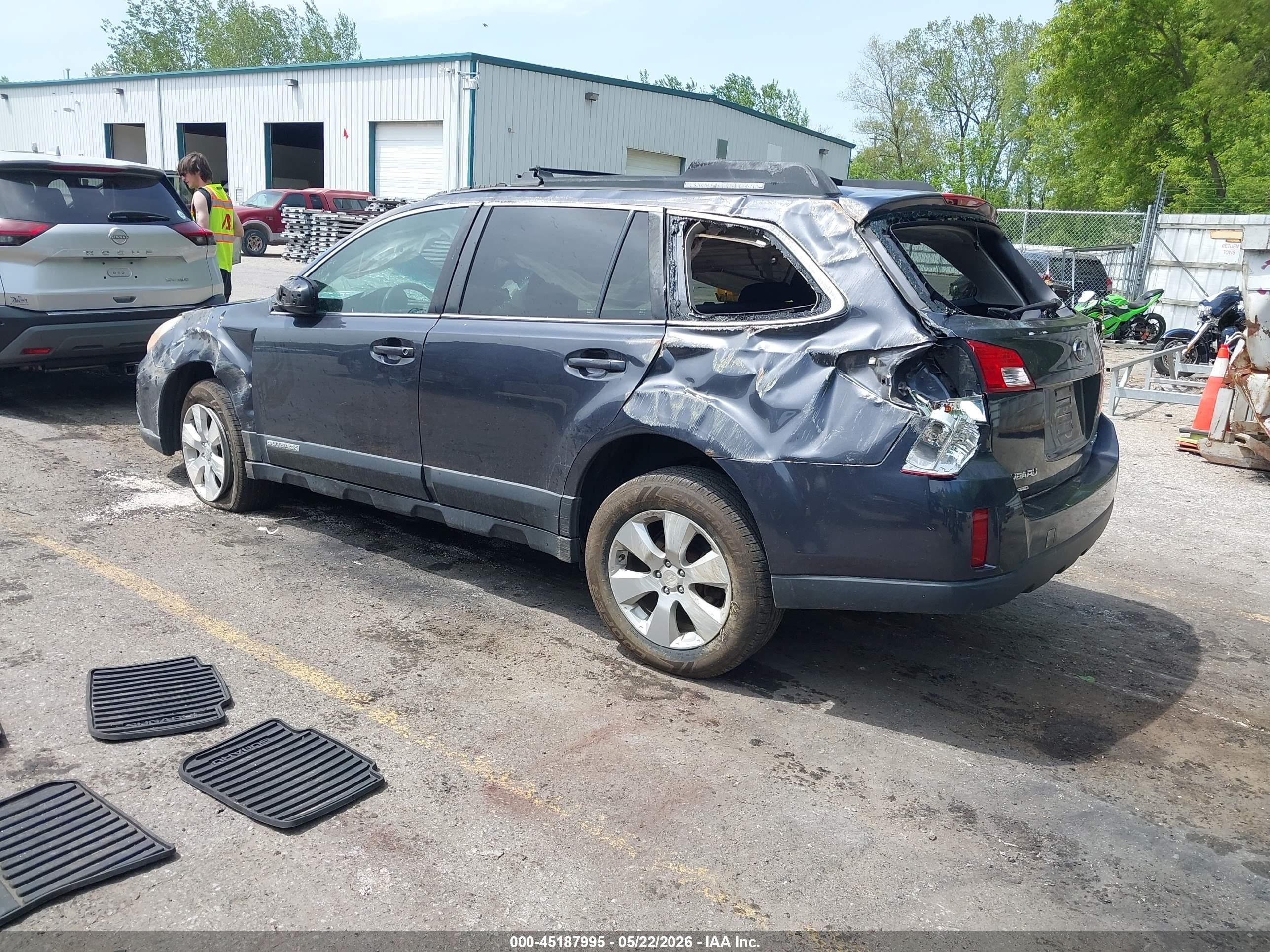 2012 Subaru Outback 2.5i Premium Gray vin: 4S4BRCCC0C3214393