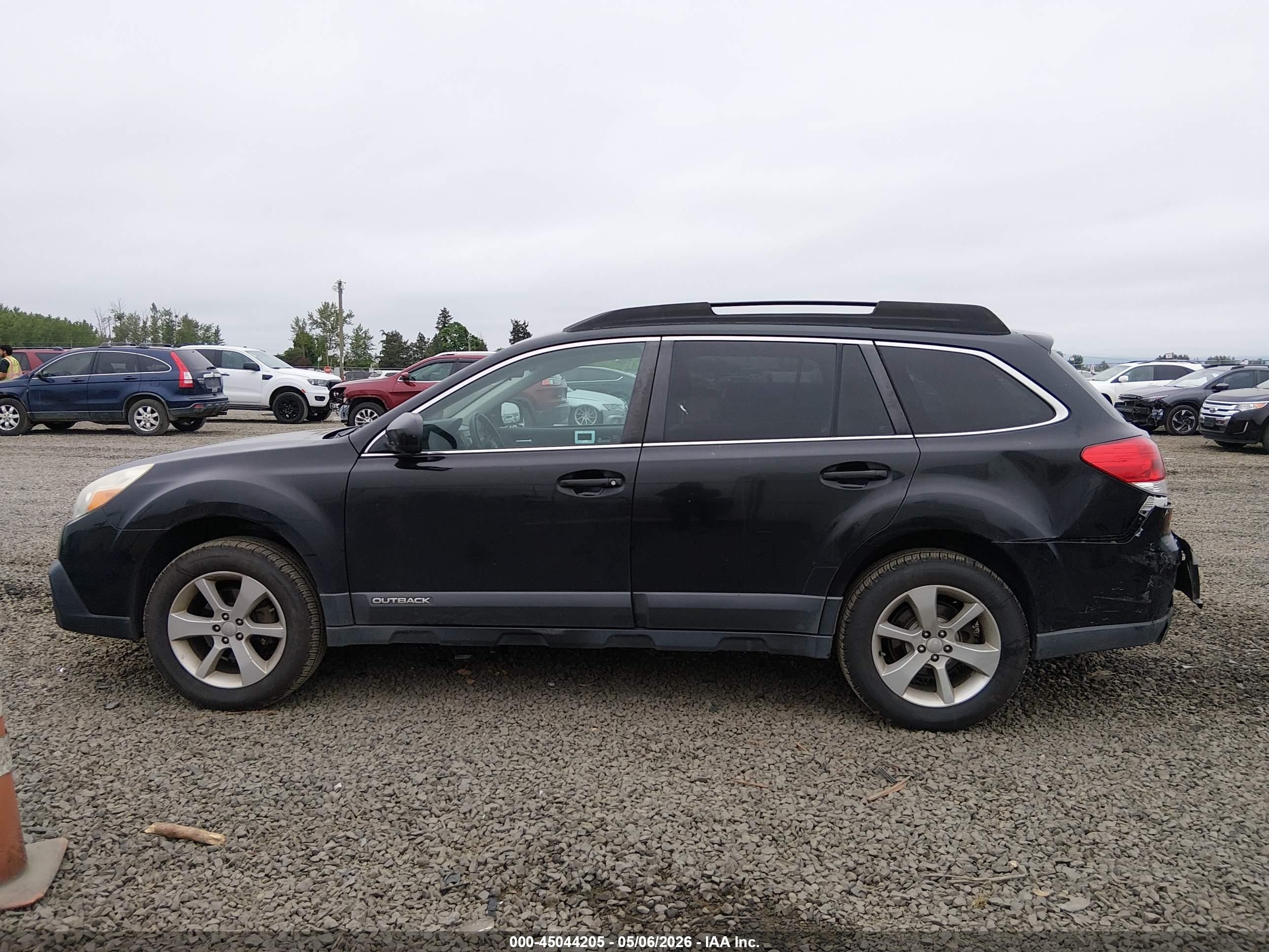 2013 Subaru Outback 2.5i Premium Черный vin: 4S4BRCCC0D3251798