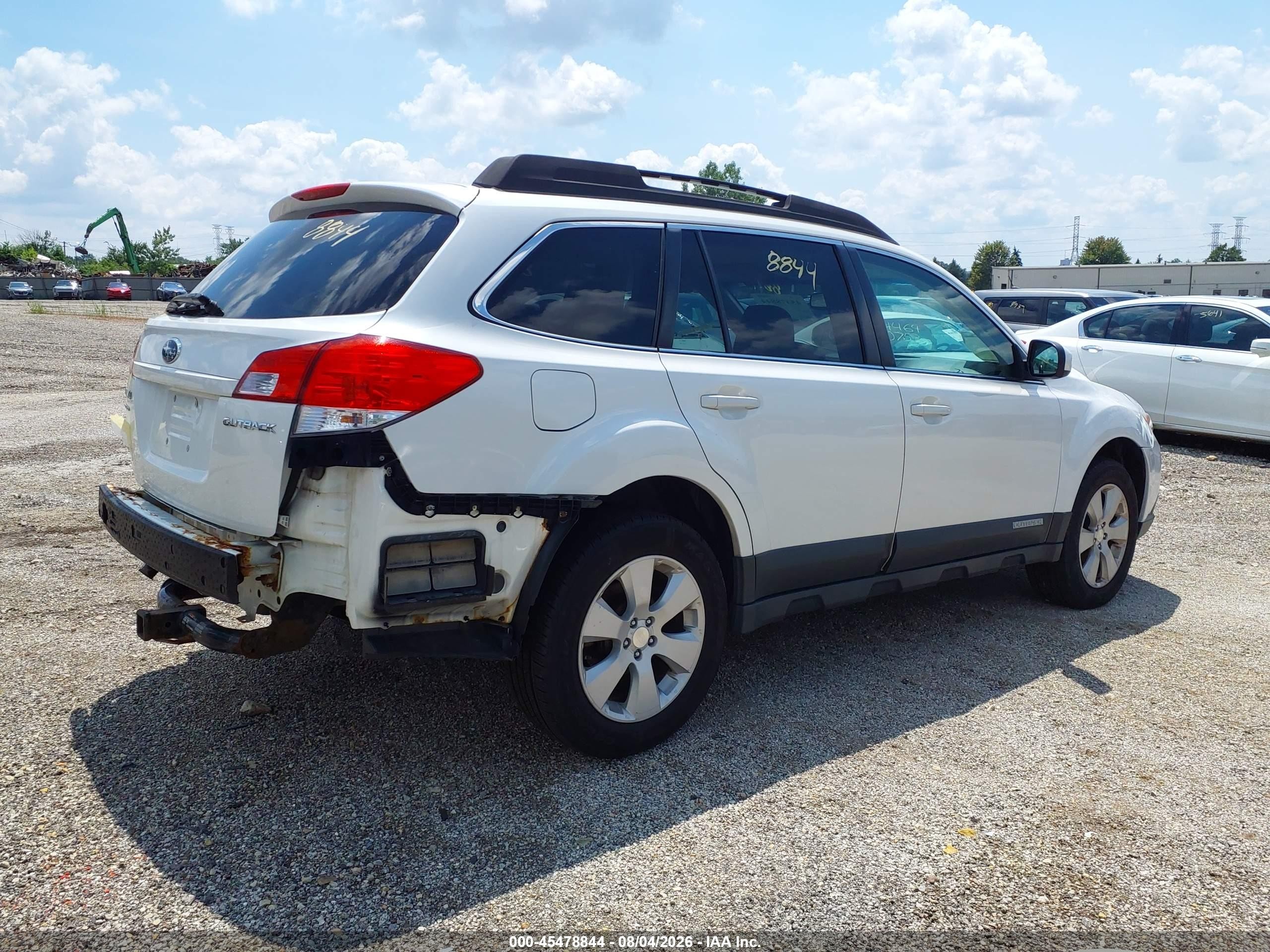 2011 Subaru Outback 2.5i Premium Белый vin: 4S4BRCCC1B3364124