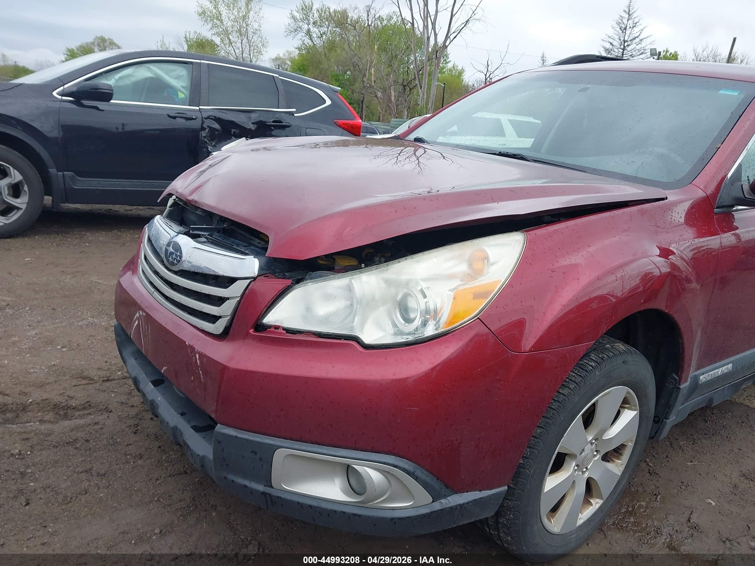 2012 Subaru Outback 2.5i Premium Red vin: 4S4BRCCC1C3240176